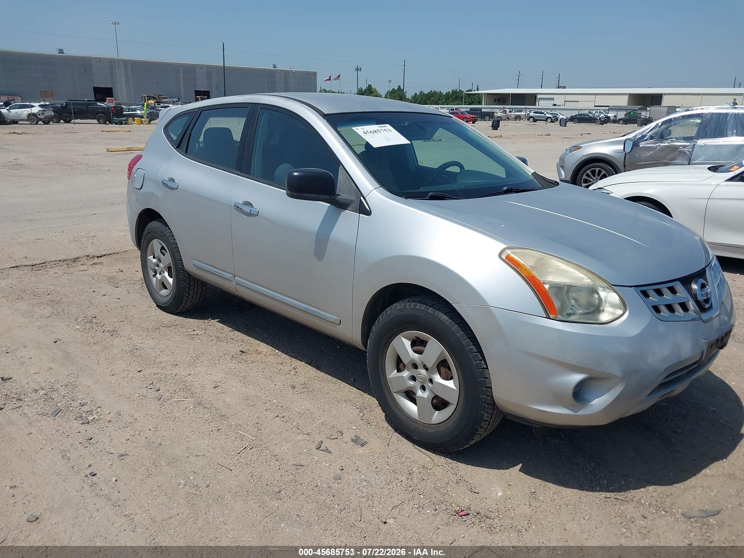 2011 Nissan Rogue S Silver vin: JN8AS5MT3BW568988