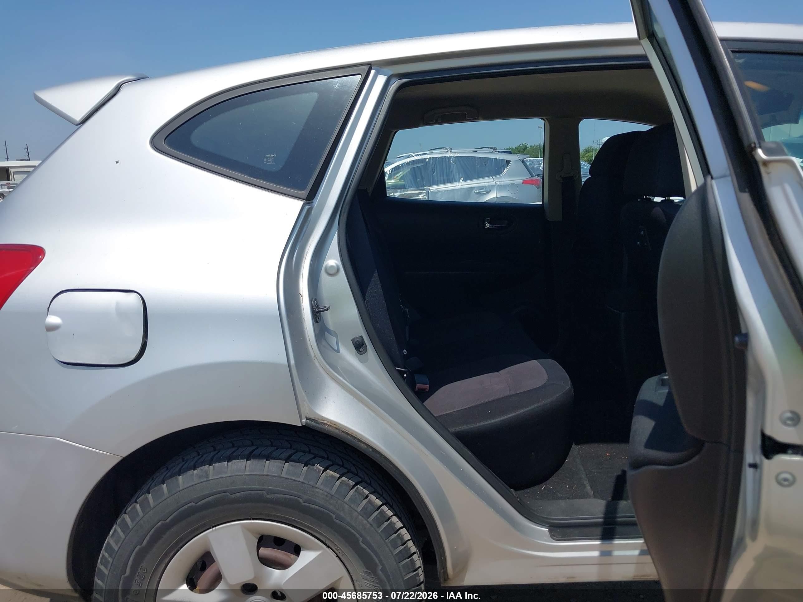 2011 Nissan Rogue S Серебряный vin: JN8AS5MT3BW568988