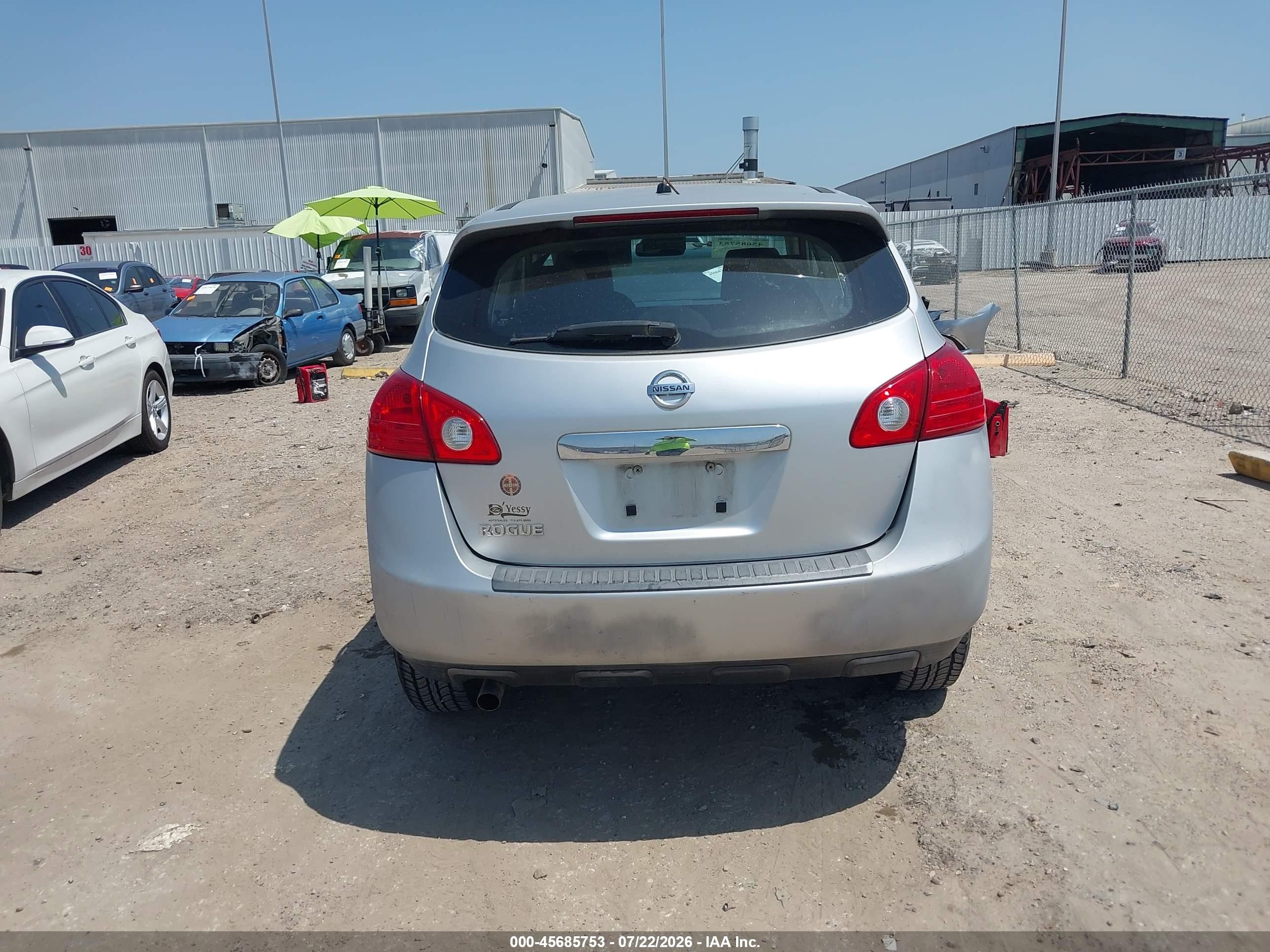 2011 Nissan Rogue S Серебряный vin: JN8AS5MT3BW568988