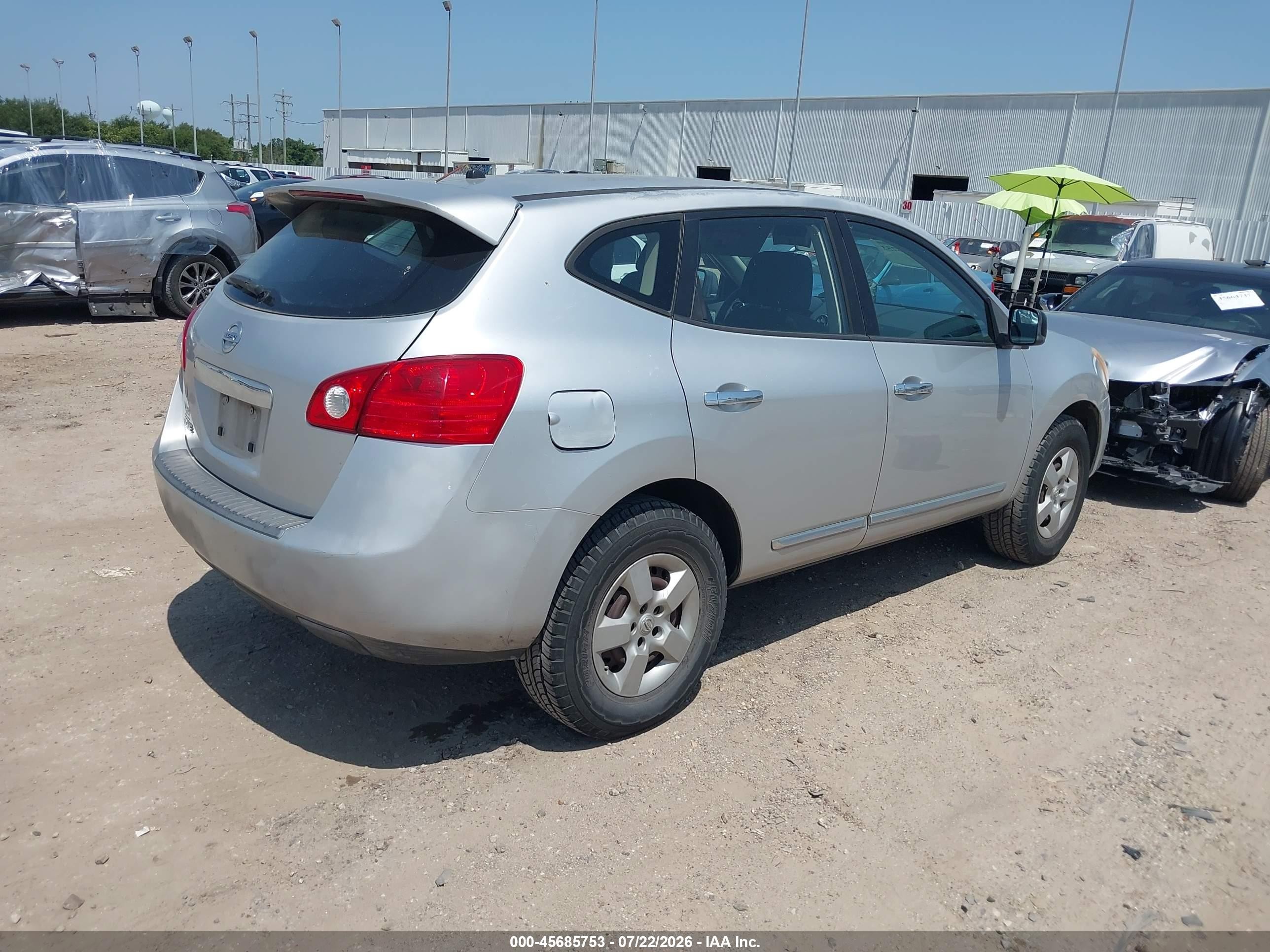 2011 Nissan Rogue S Серебряный vin: JN8AS5MT3BW568988