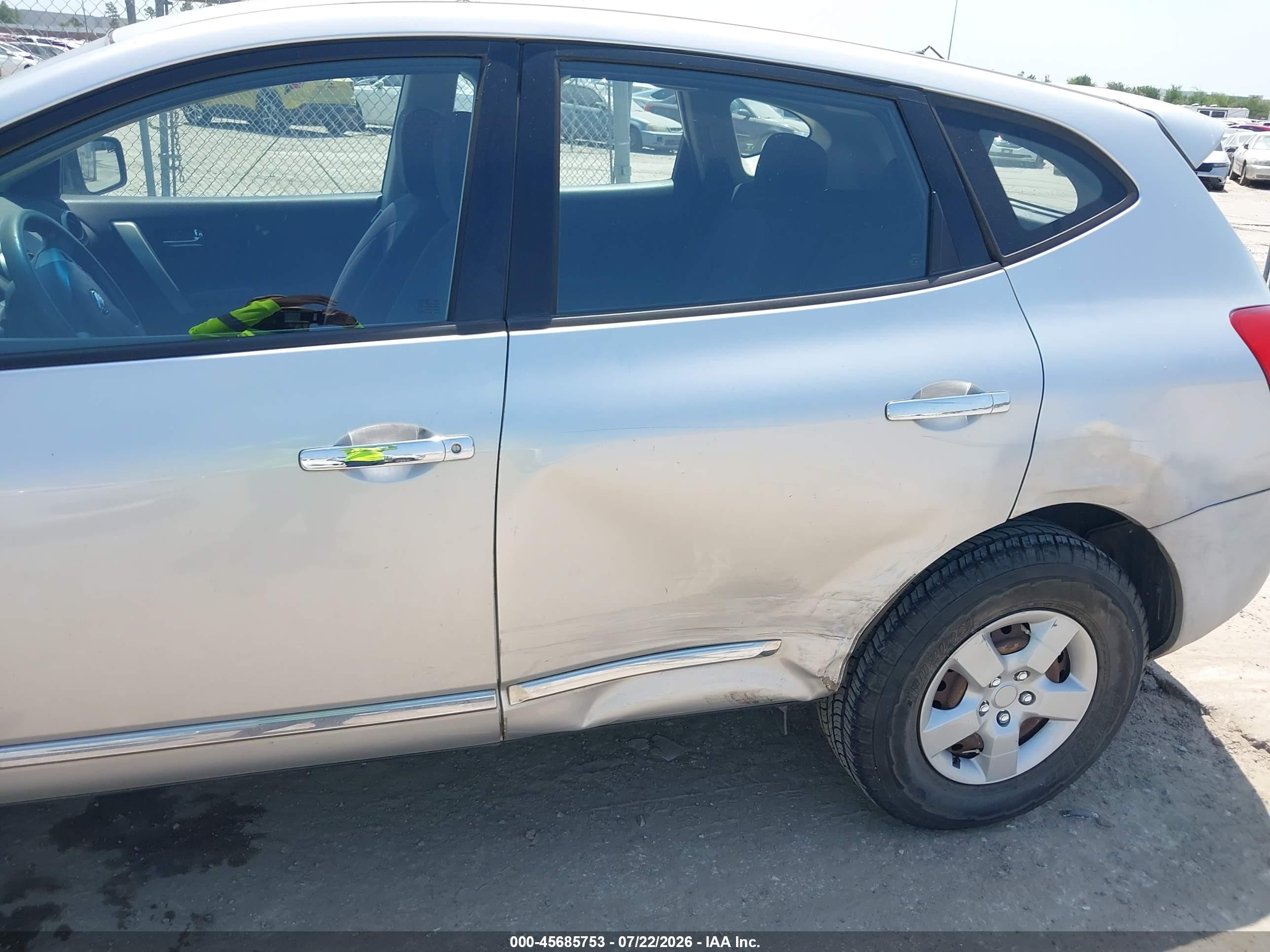 2011 Nissan Rogue S Серебряный vin: JN8AS5MT3BW568988