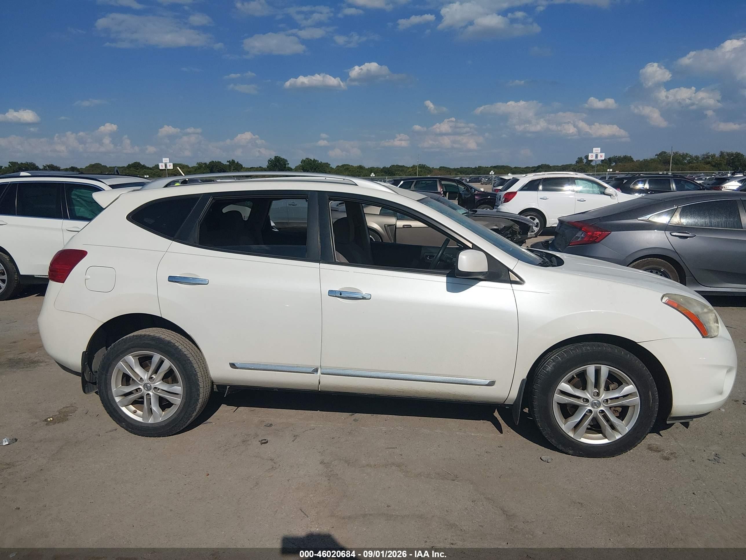 2012 Nissan Rogue Sv White vin: JN8AS5MT3CW269955
