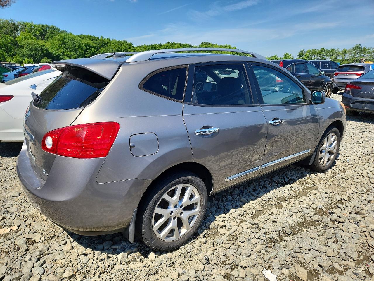 2012 Nissan Rogue S Silver vin: JN8AS5MT3CW275724