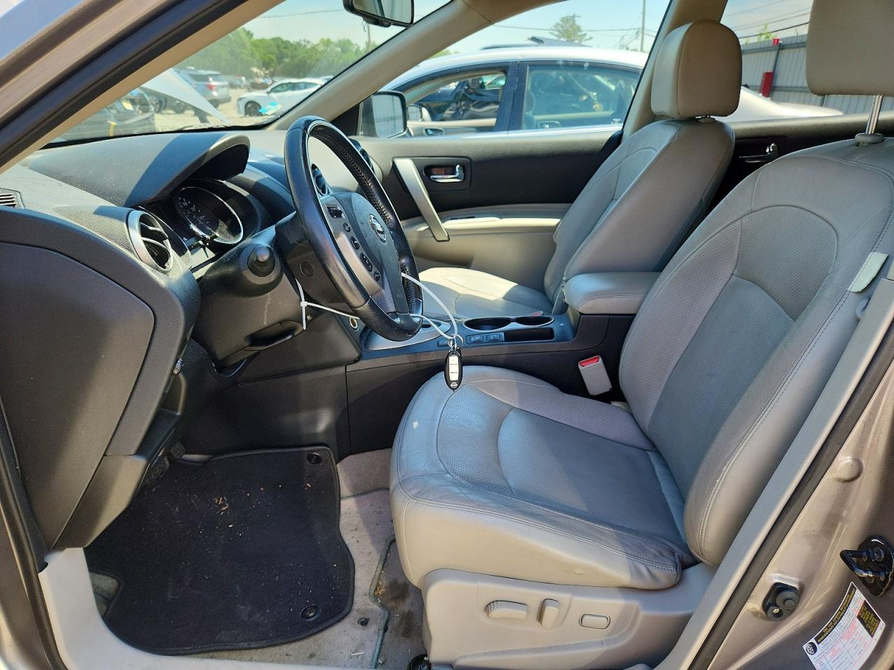 2012 Nissan Rogue S Silver vin: JN8AS5MT3CW275724