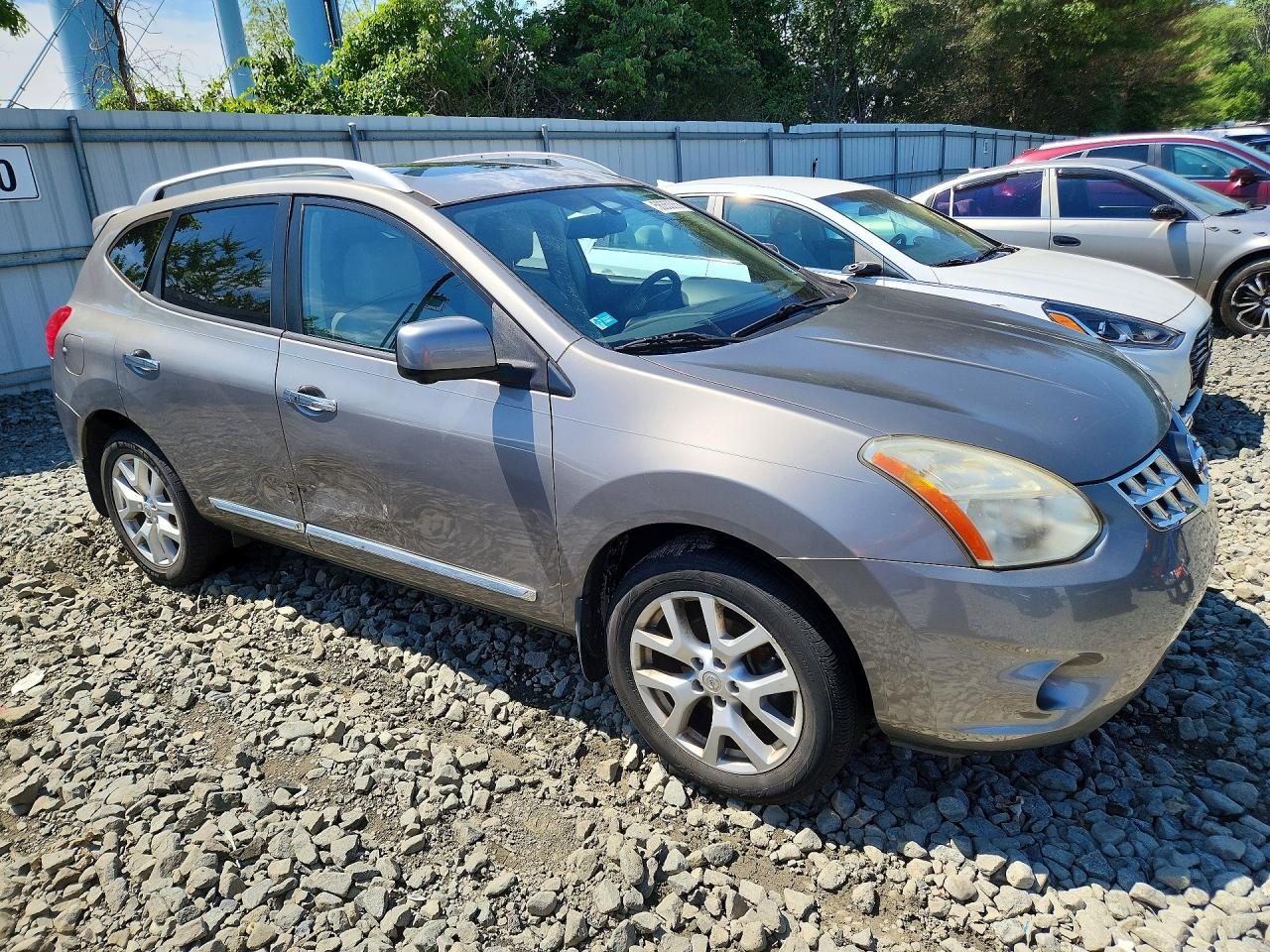 2012 Nissan Rogue S Silver vin: JN8AS5MT3CW275724