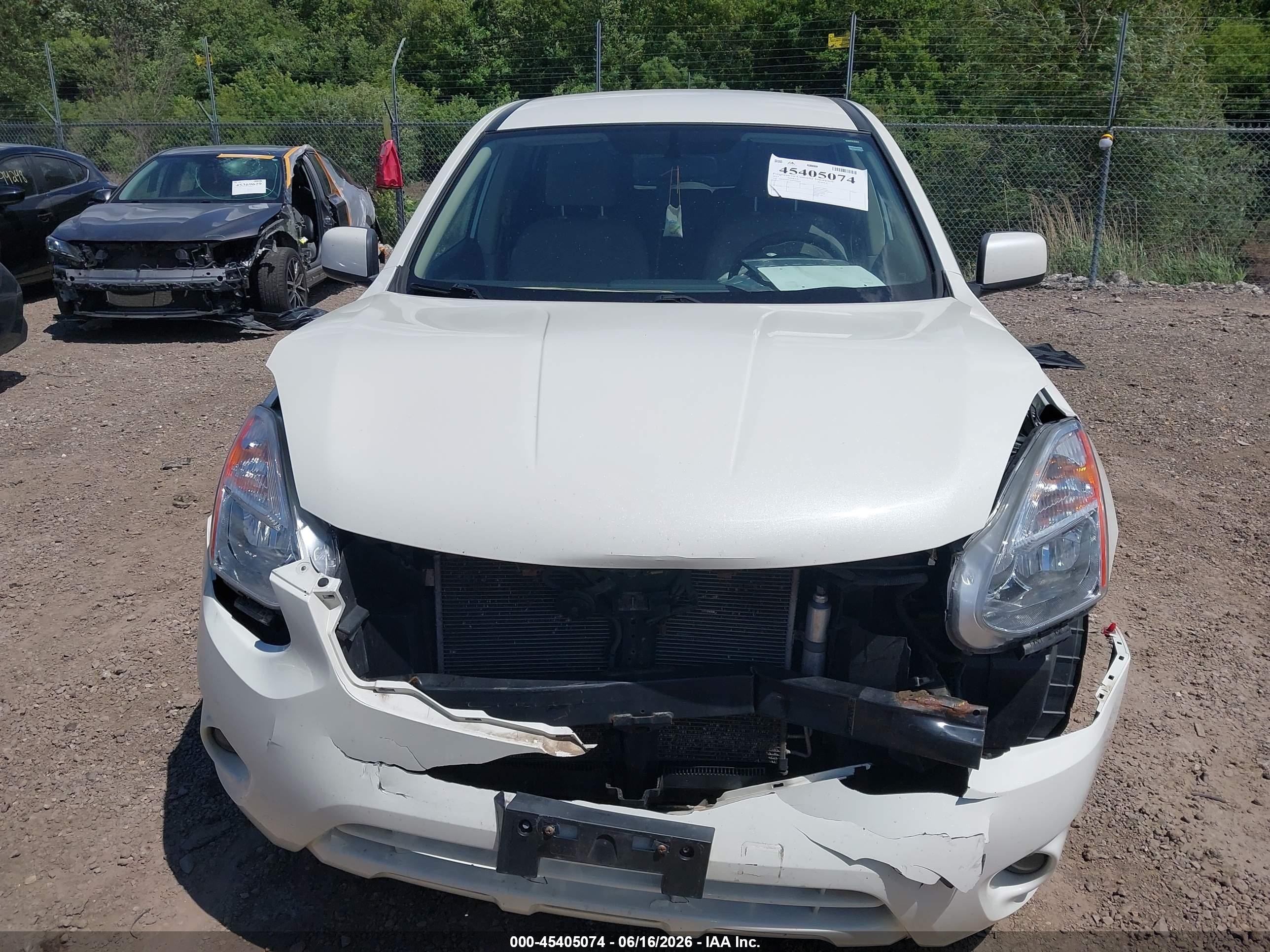 2013 Nissan Rogue S White vin: JN8AS5MT3DW004664