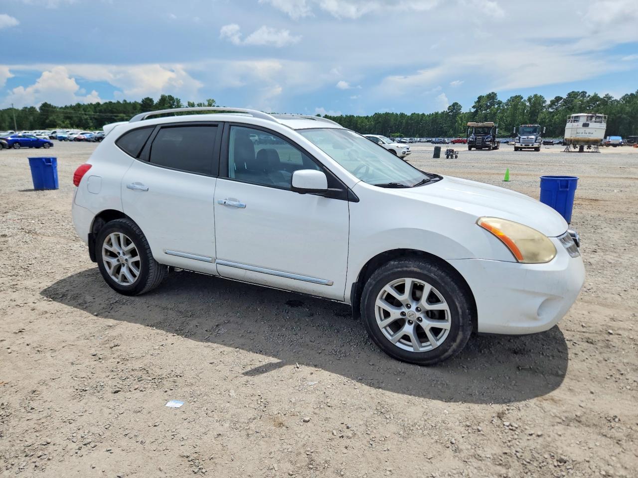 2013 Nissan Rogue S White vin: JN8AS5MT3DW521687