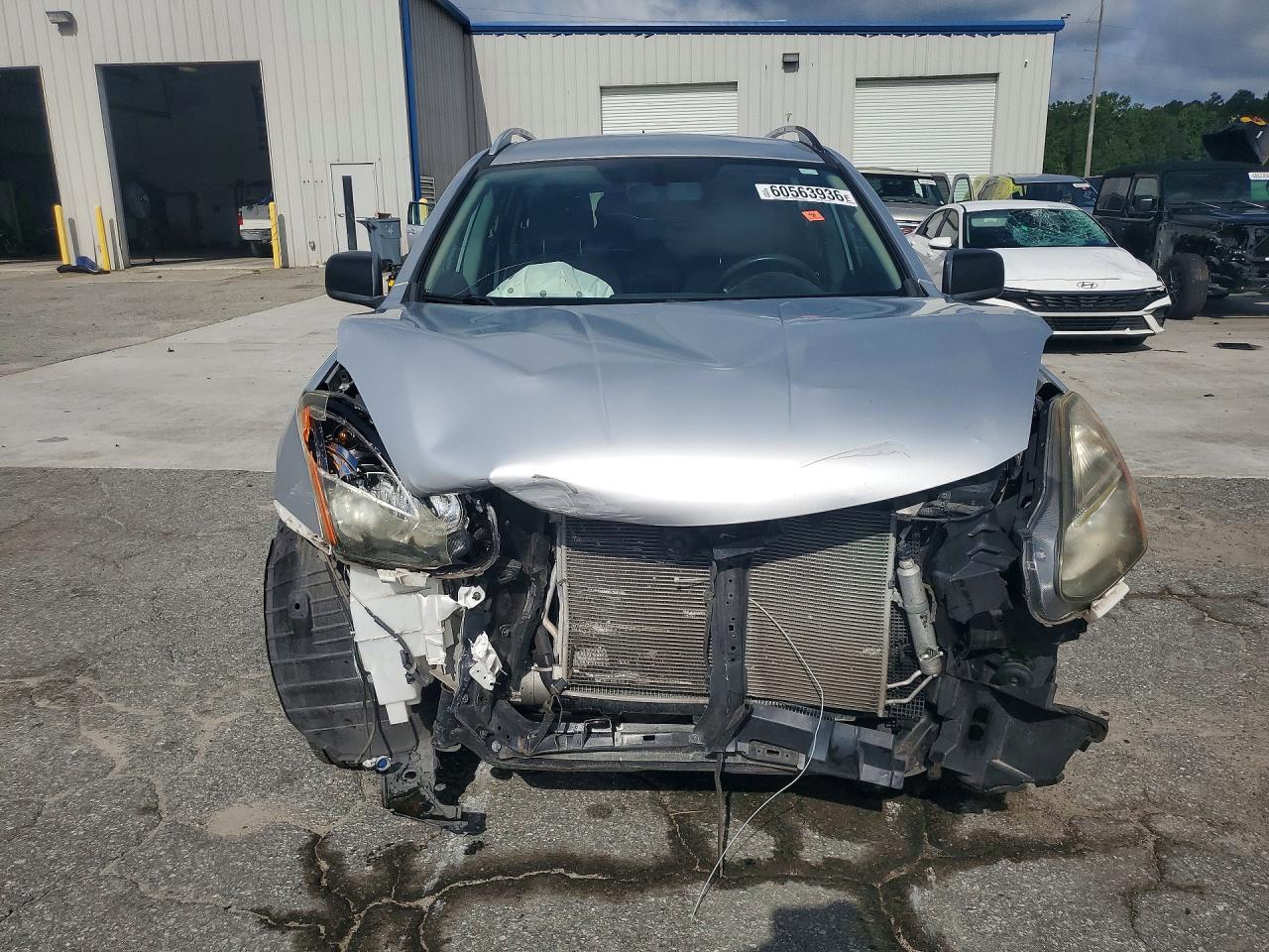 2014 Nissan Rogue Select S Silver vin: JN8AS5MT3EW613061