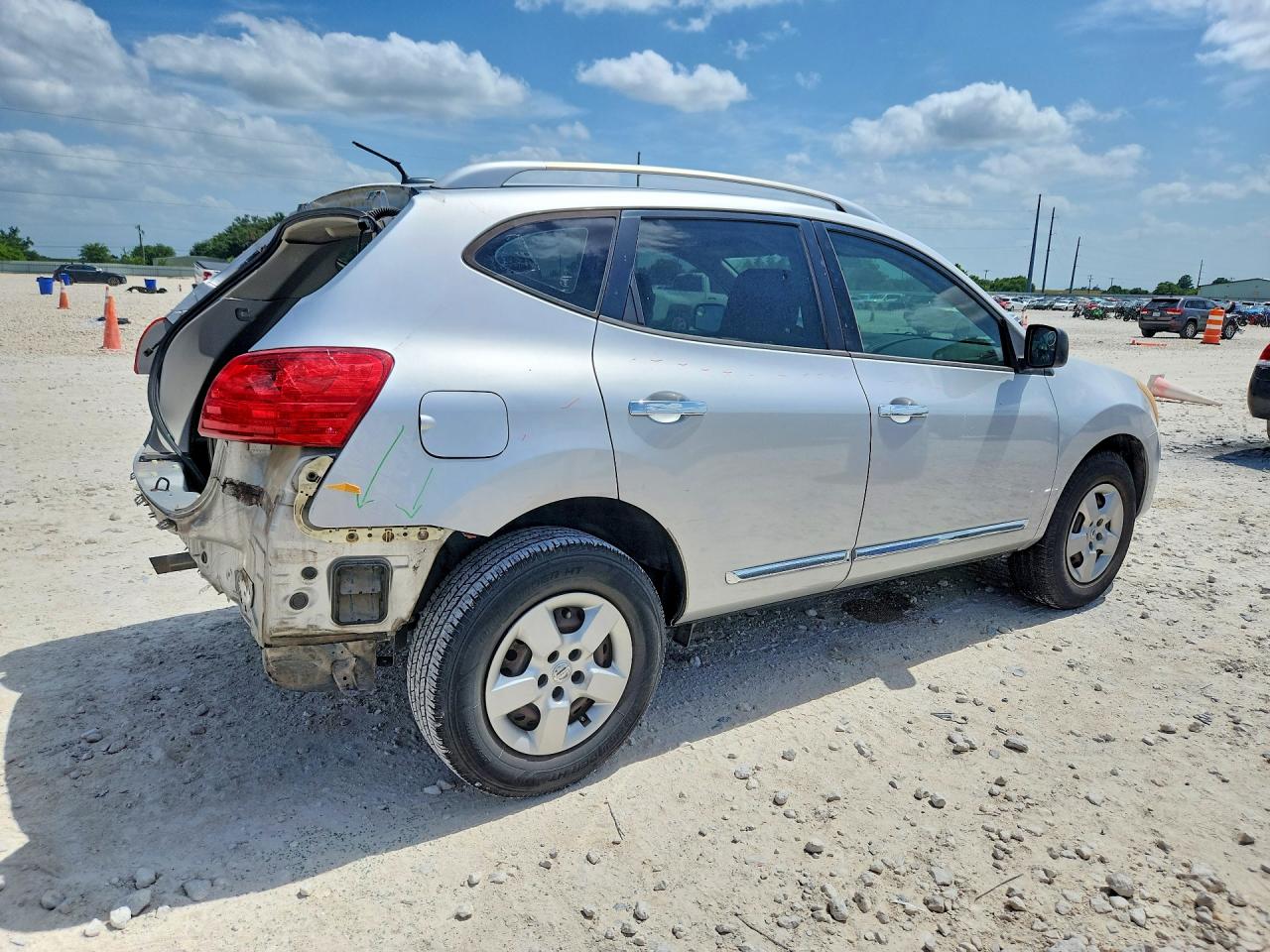 2014 Nissan Rogue Silver vin: JN8AS5MT3EW619362