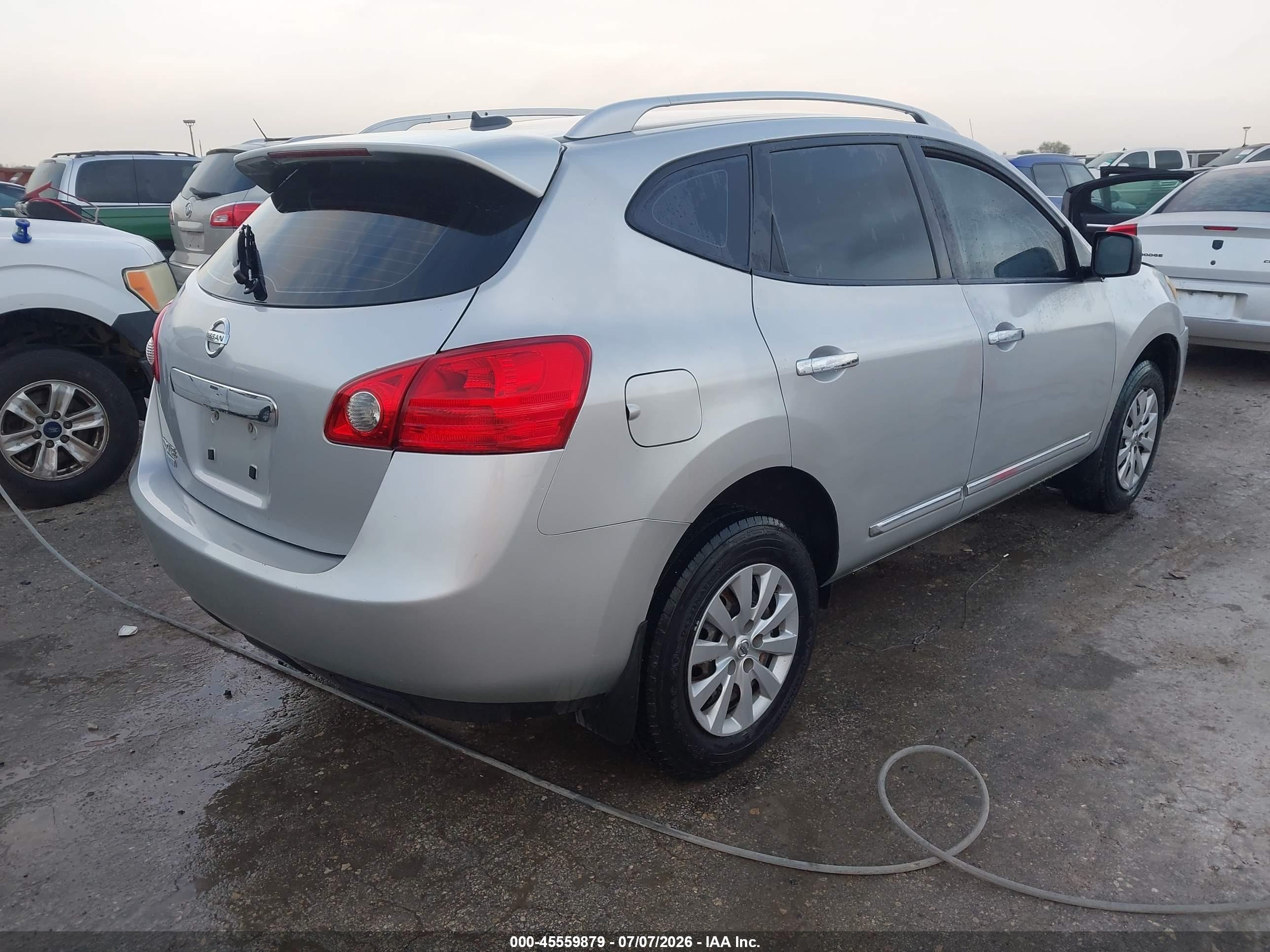 2014 Nissan Rogue Select S Silver vin: JN8AS5MT3EW623296