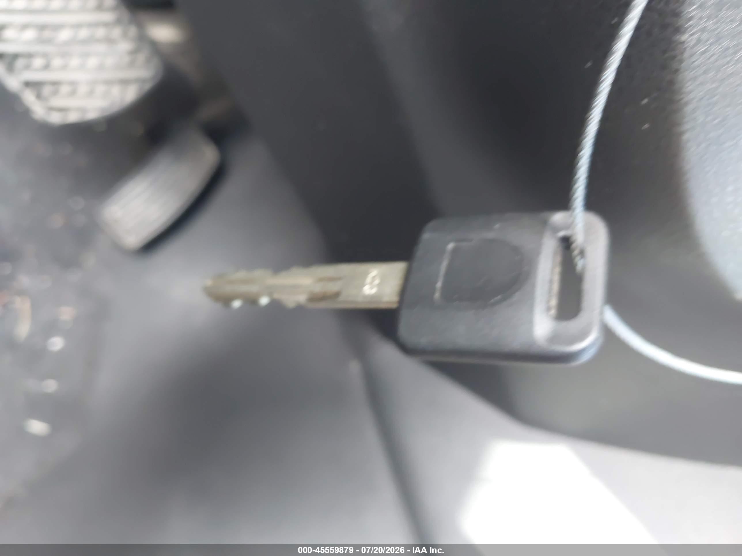 2014 Nissan Rogue Select S Silver vin: JN8AS5MT3EW623296