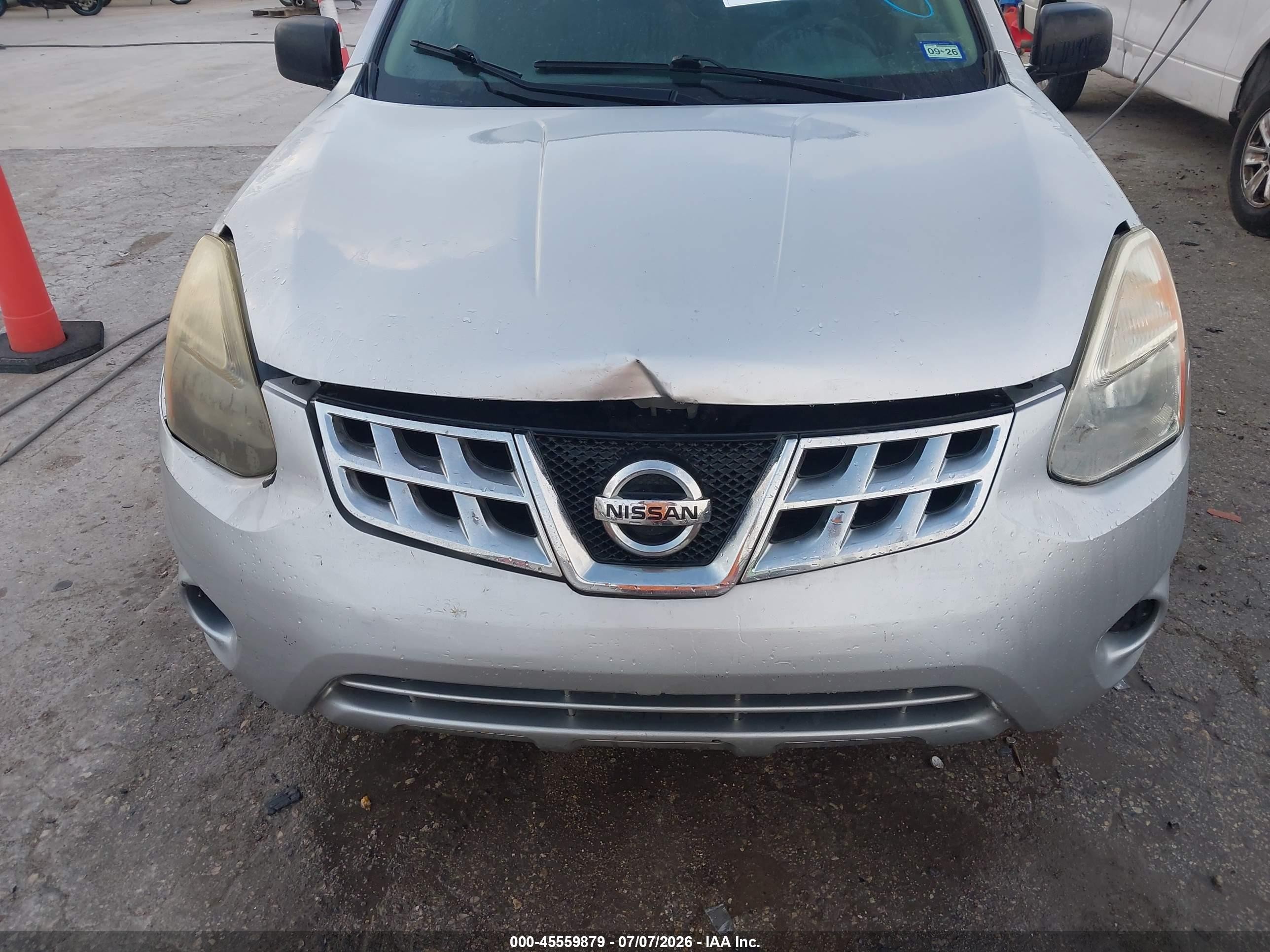 2014 Nissan Rogue Select S Silver vin: JN8AS5MT3EW623296