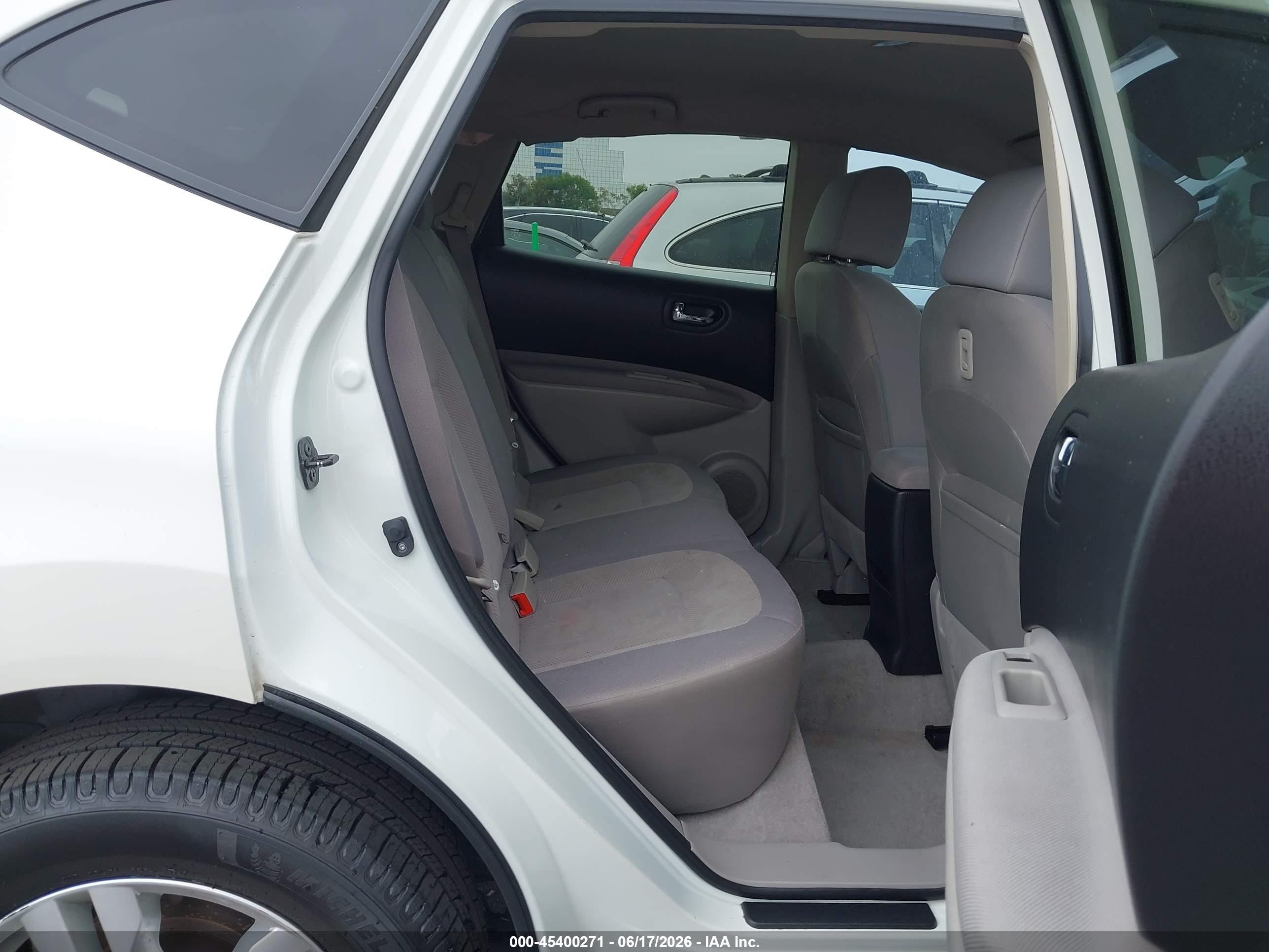 2015 Nissan Rogue Select S White vin: JN8AS5MT3FW150596