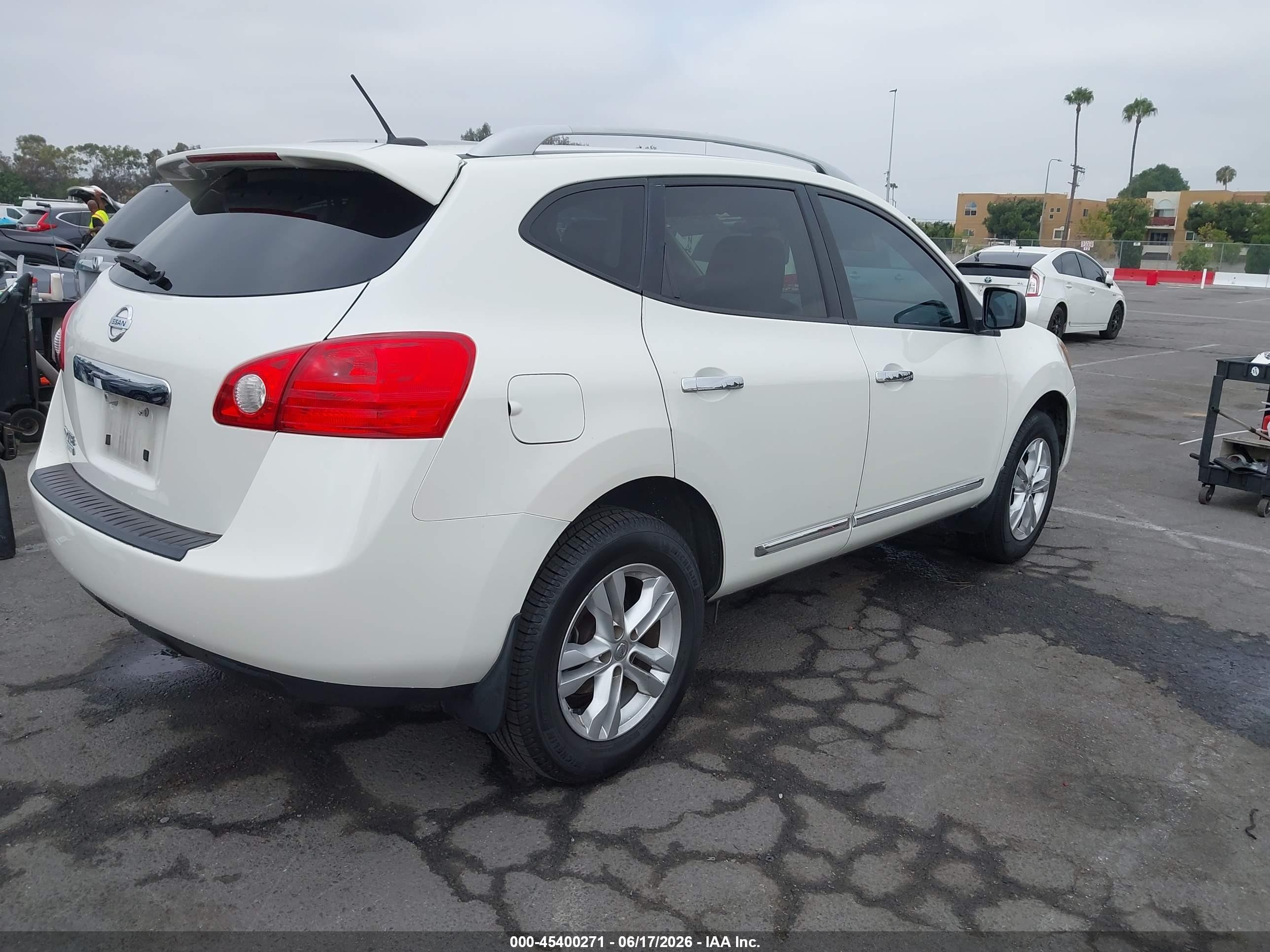 2015 Nissan Rogue Select S White vin: JN8AS5MT3FW150596