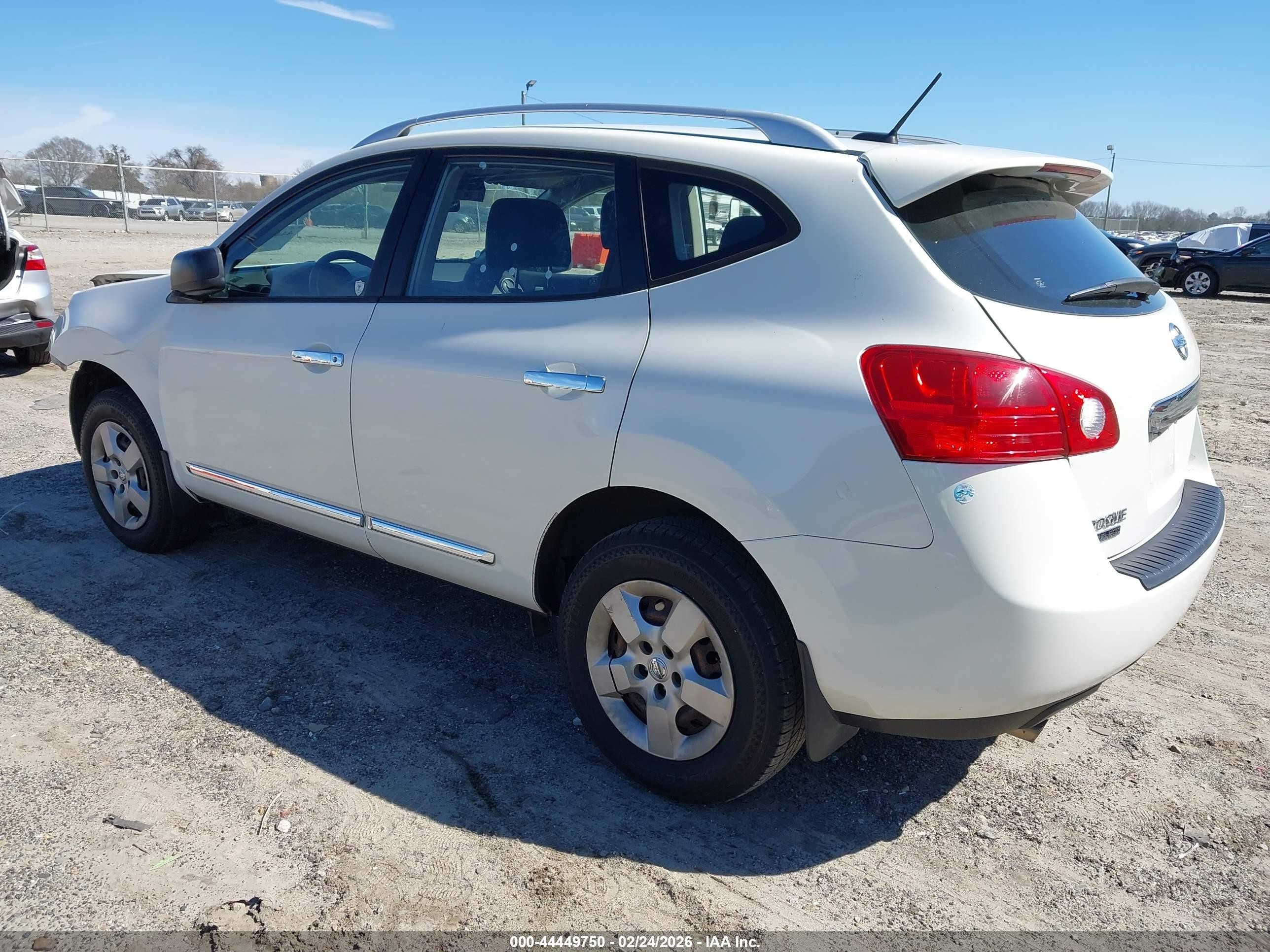 2015 Nissan Rogue Select S Белый vin: JN8AS5MT3FW153918