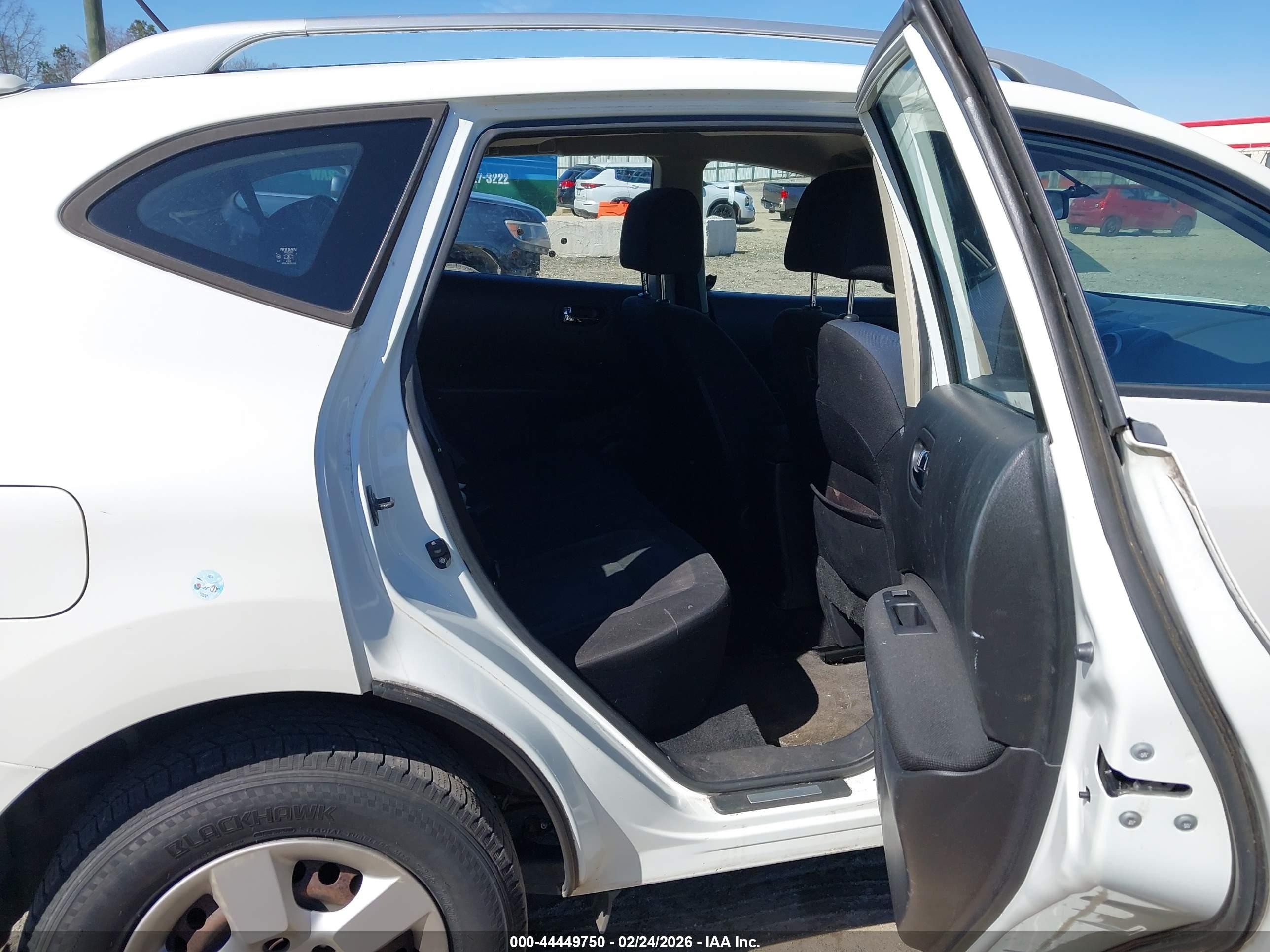 2015 Nissan Rogue Select S Белый vin: JN8AS5MT3FW153918