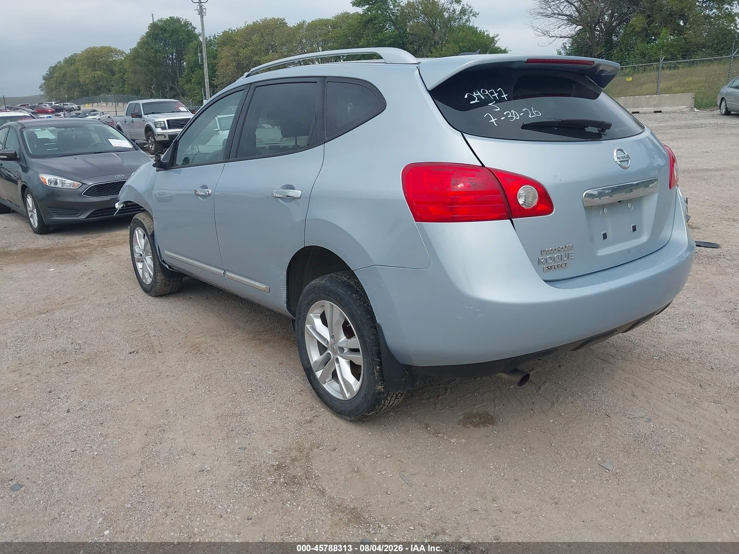 2015 Nissan Rogue Select S Silver vin: JN8AS5MT3FW165373