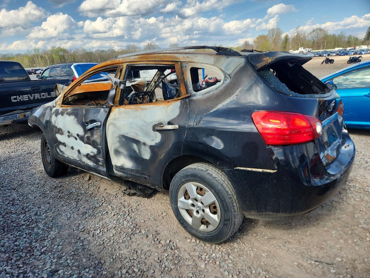 2015 Nissan Rogue Select S Burn vin: JN8AS5MT3FW650628