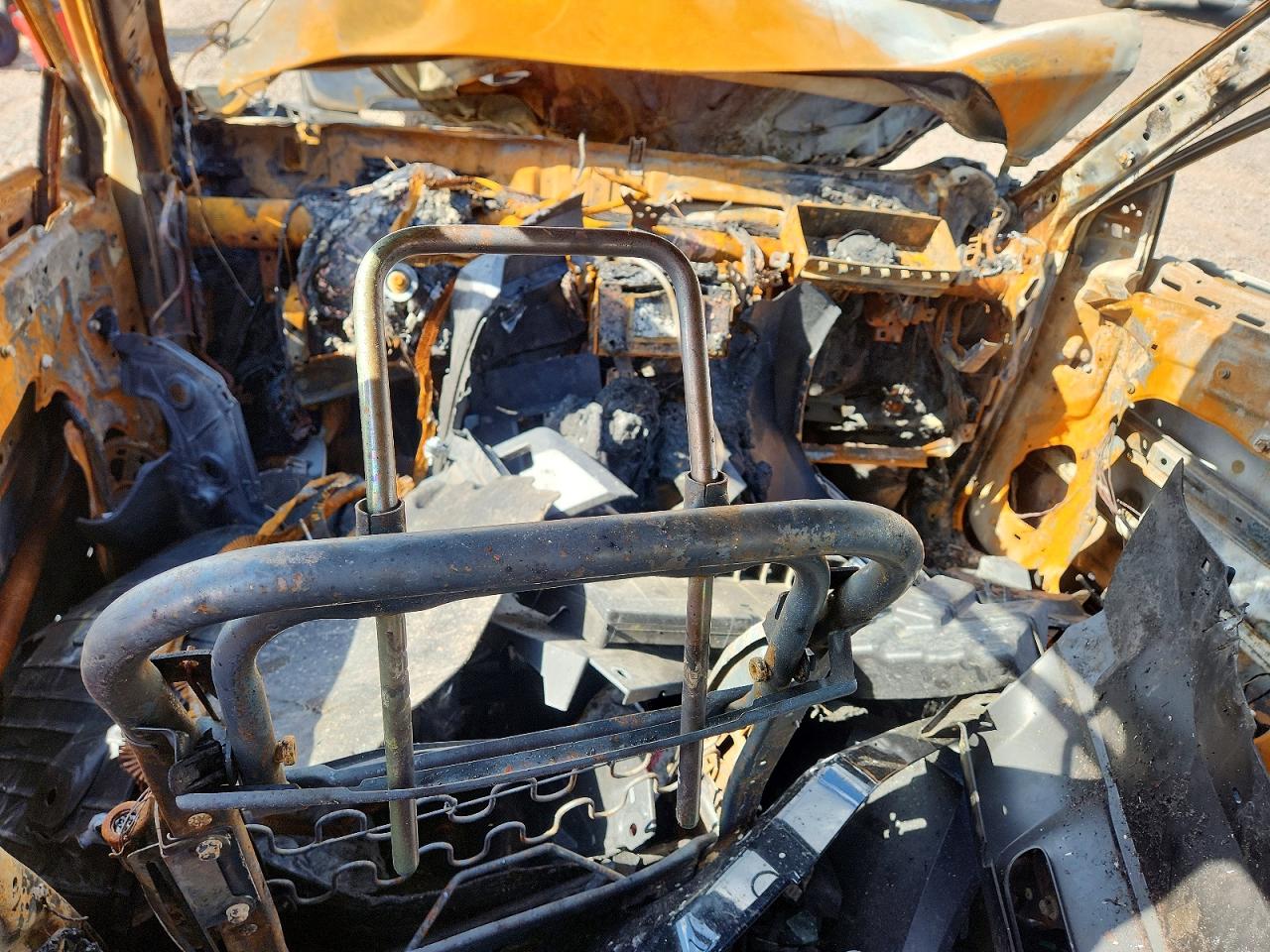 2015 Nissan Rogue Select S Burn vin: JN8AS5MT3FW650628