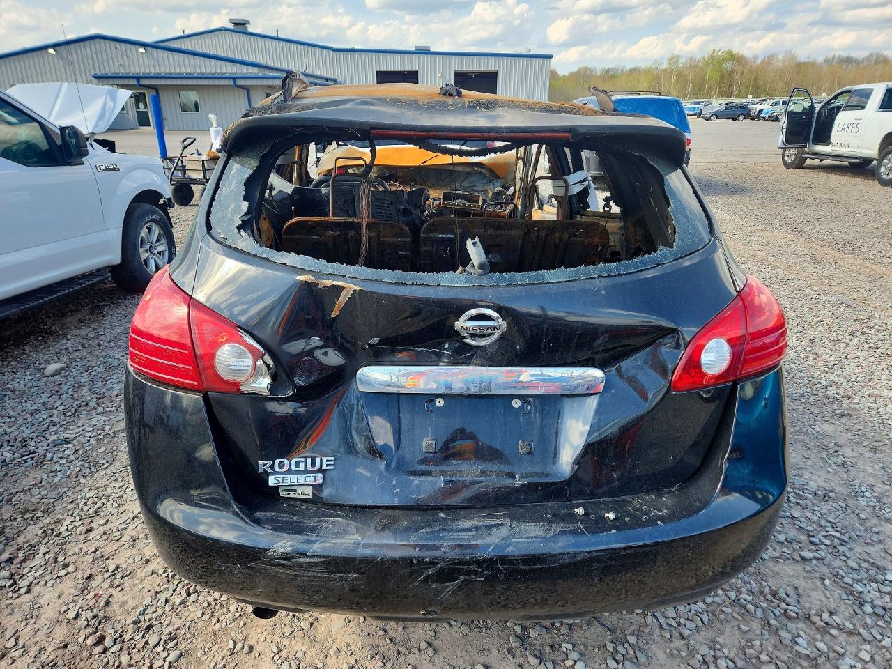 2015 Nissan Rogue Select S Burn vin: JN8AS5MT3FW650628
