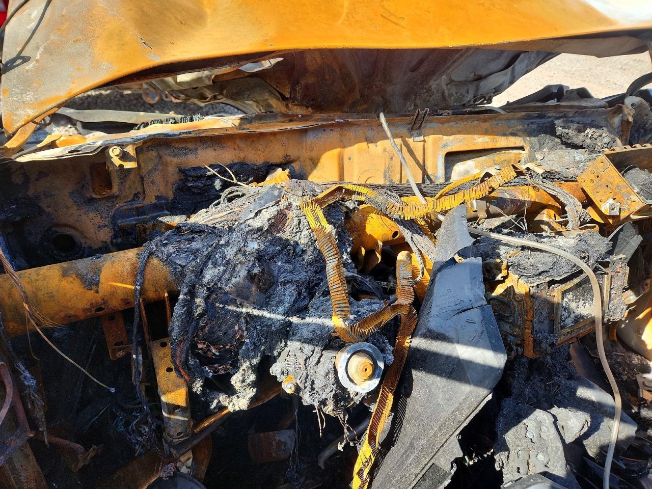 2015 Nissan Rogue Select S Burn vin: JN8AS5MT3FW650628