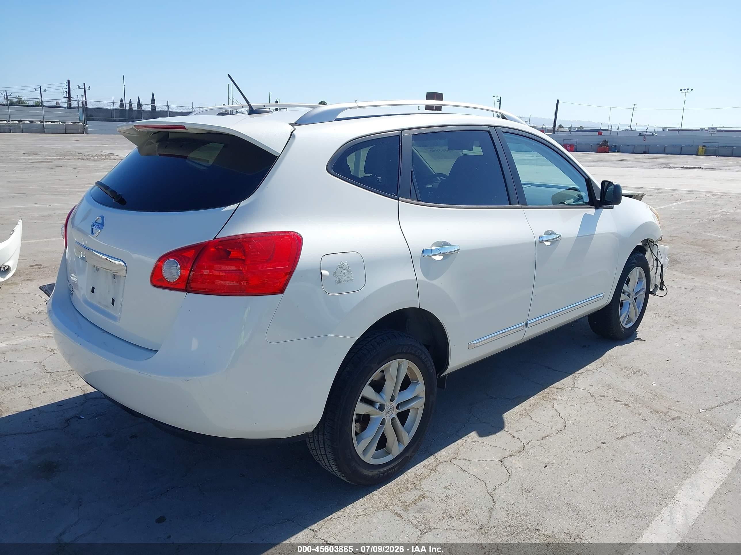 2015 Nissan Rogue Select S White vin: JN8AS5MT3FW653240