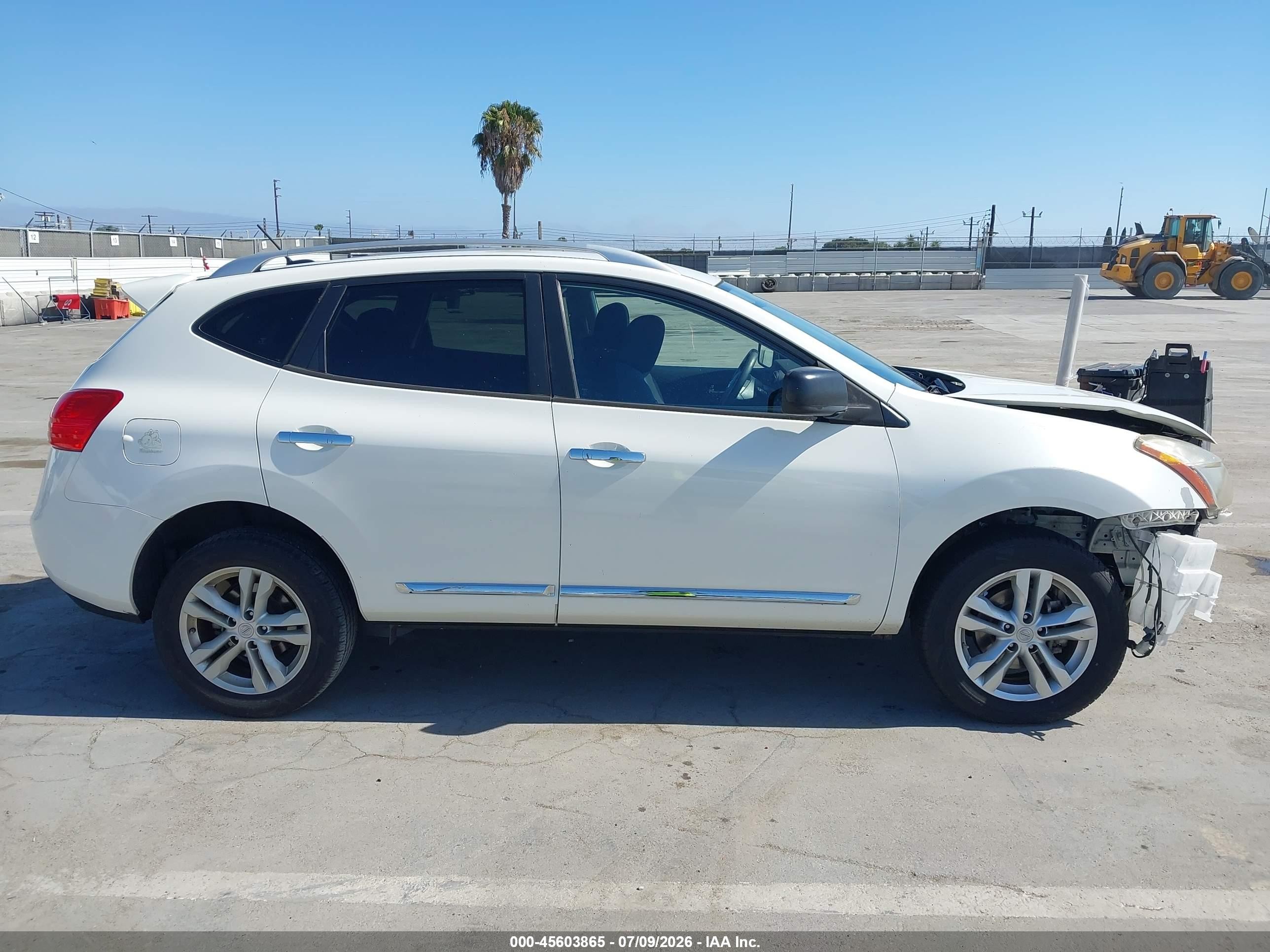 2015 Nissan Rogue Select S White vin: JN8AS5MT3FW653240