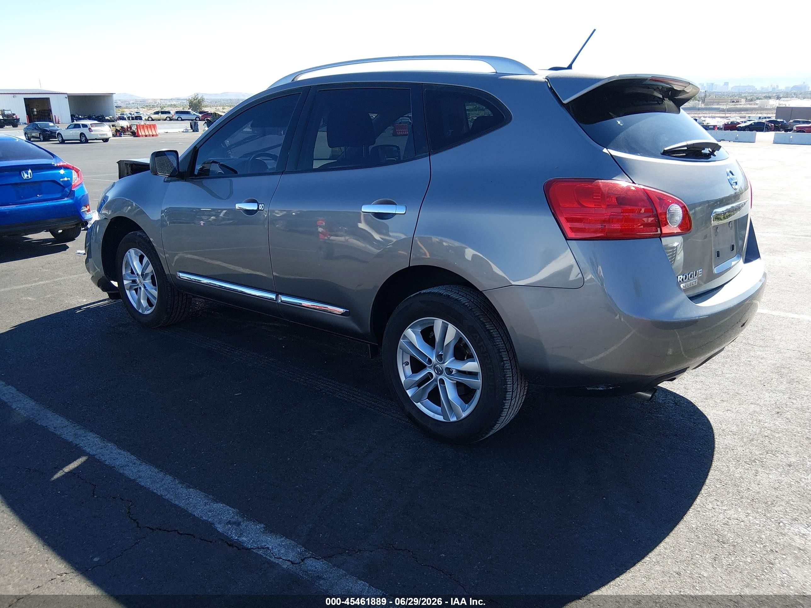 2015 Nissan Rogue Select S Серый vin: JN8AS5MT3FW655599
