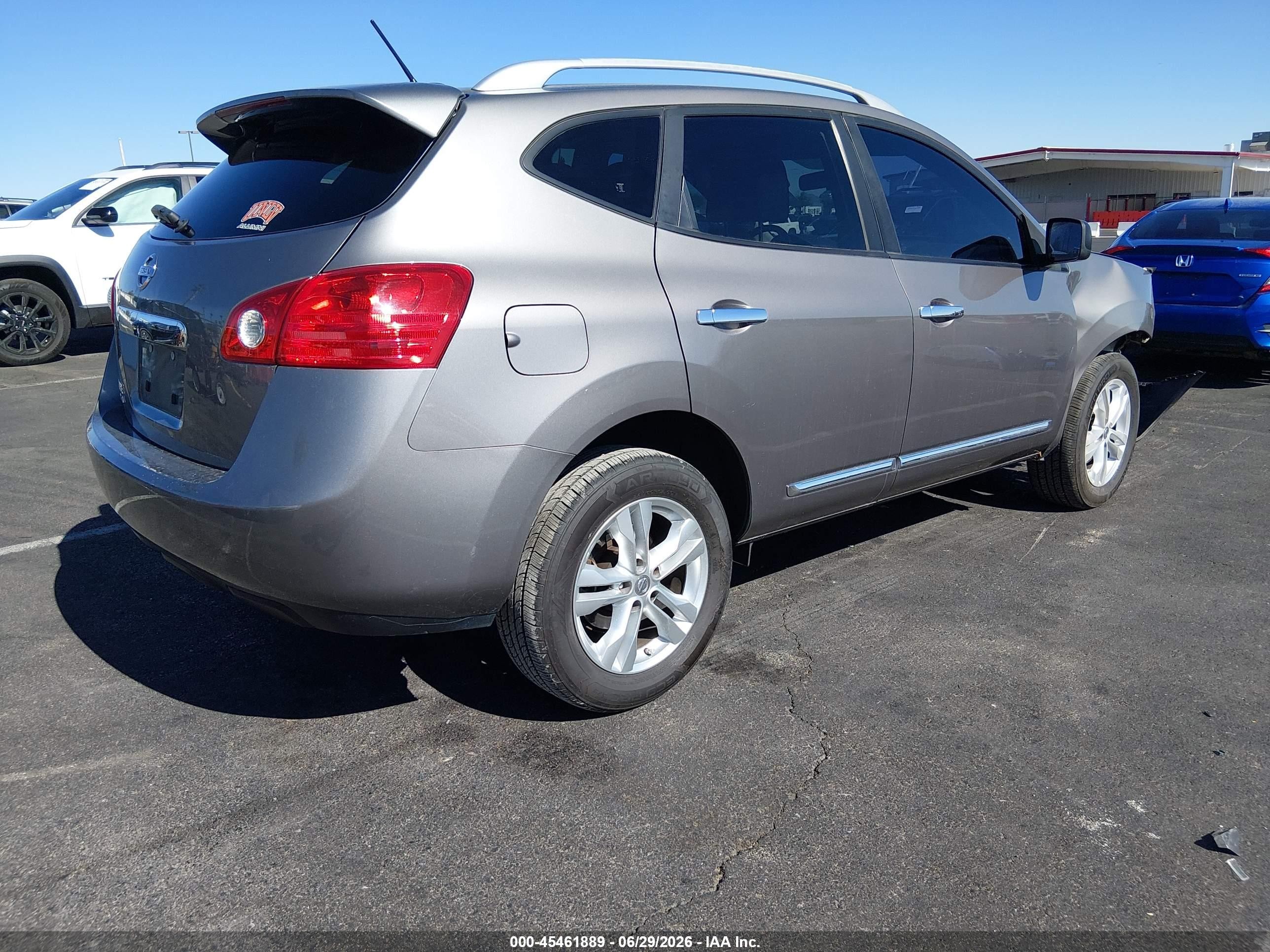 2015 Nissan Rogue Select S Серый vin: JN8AS5MT3FW655599