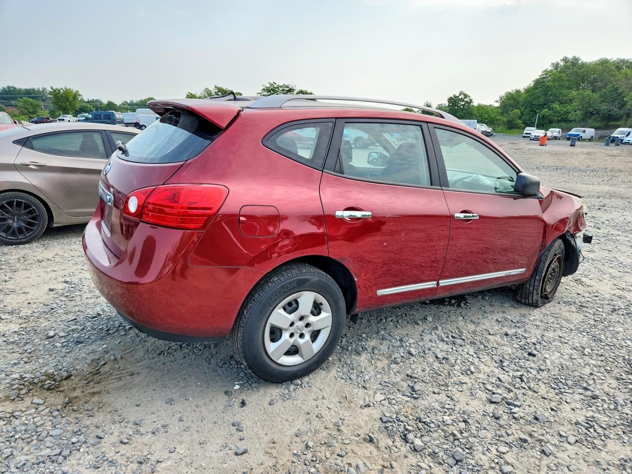 2015 Nissan Rogue Select S Red vin: JN8AS5MT3FW659247