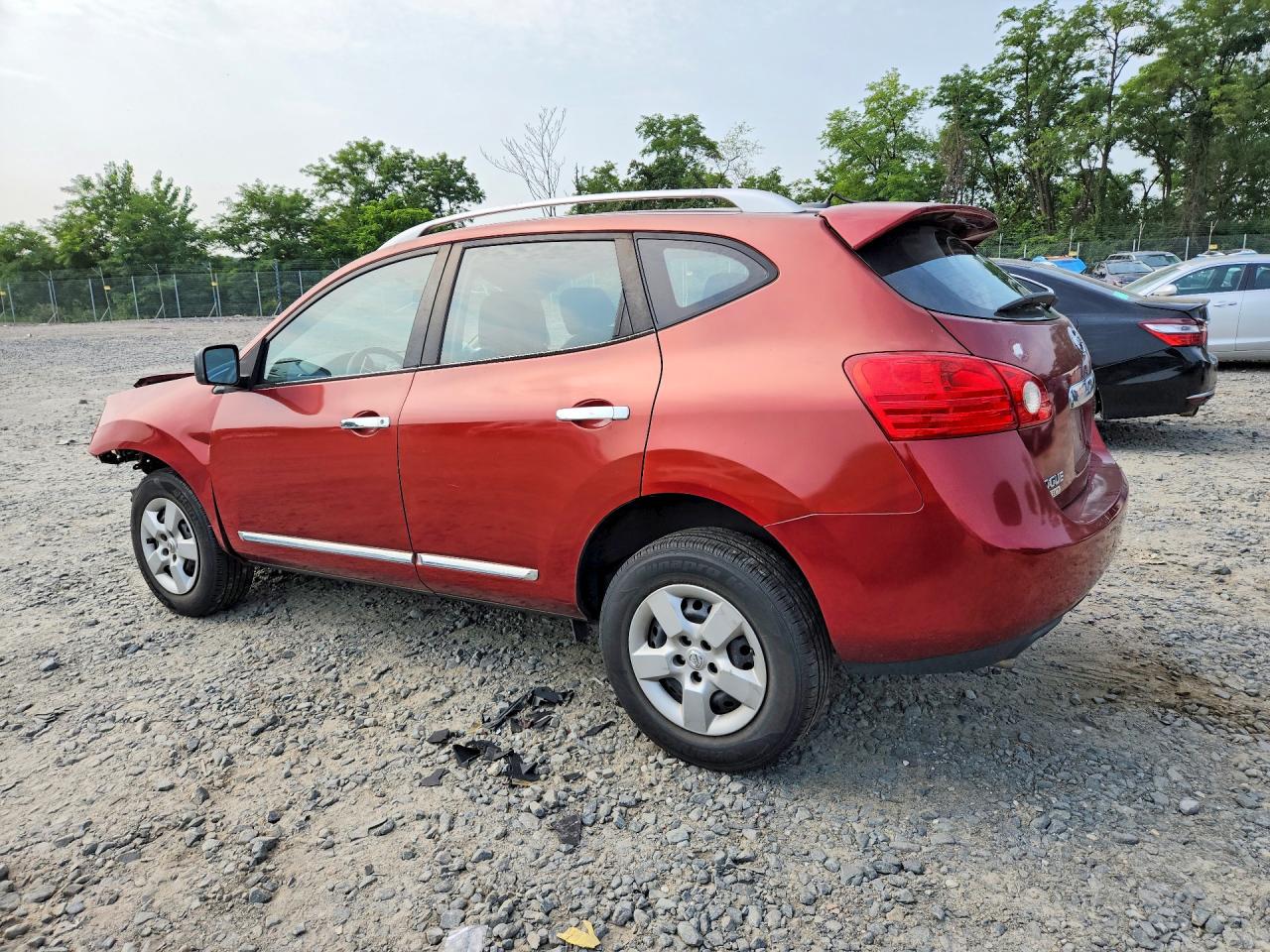 2015 Nissan Rogue Select S Red vin: JN8AS5MT3FW659247