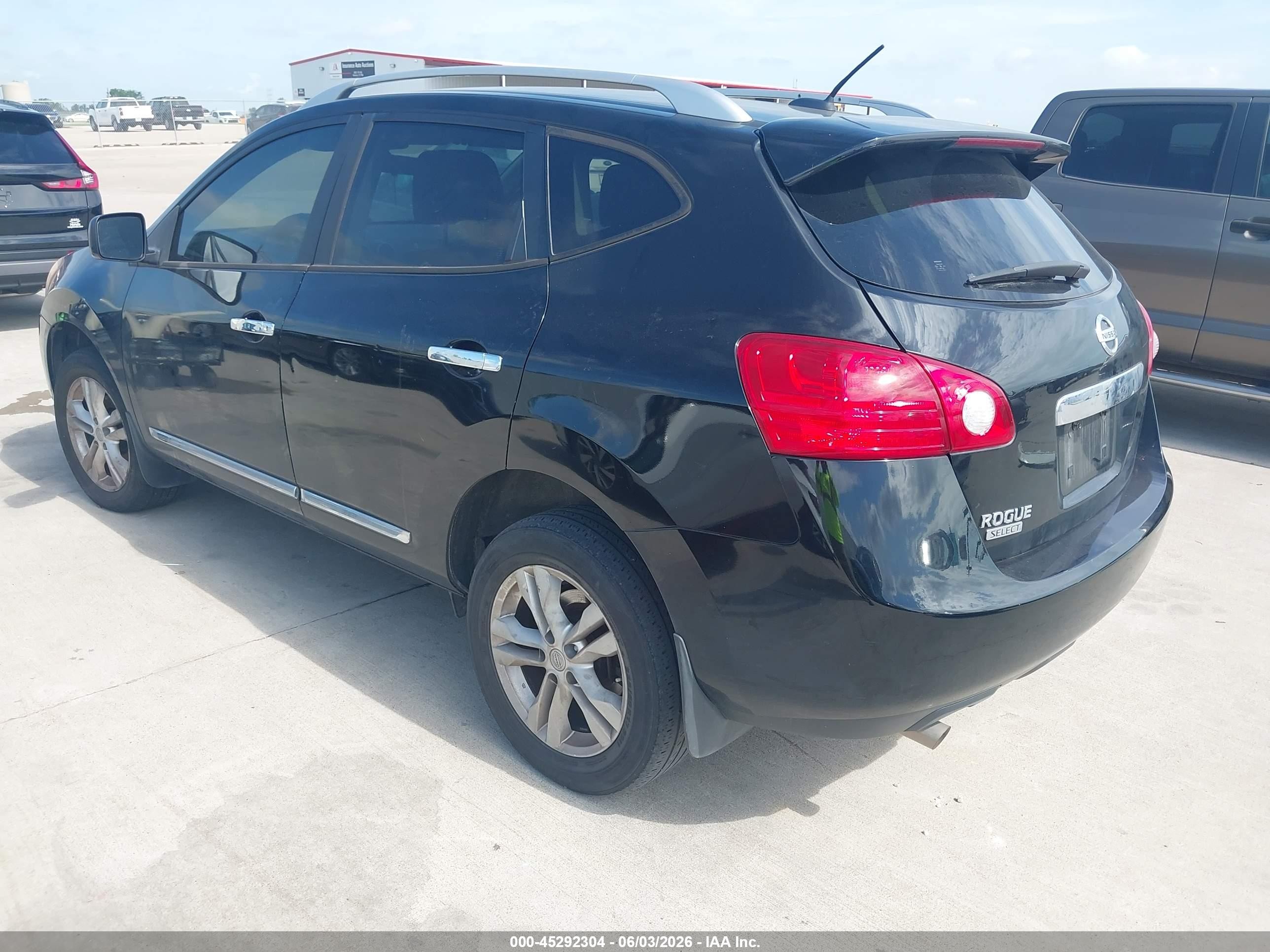 2015 Nissan Rogue Select S Black vin: JN8AS5MT3FW663606
