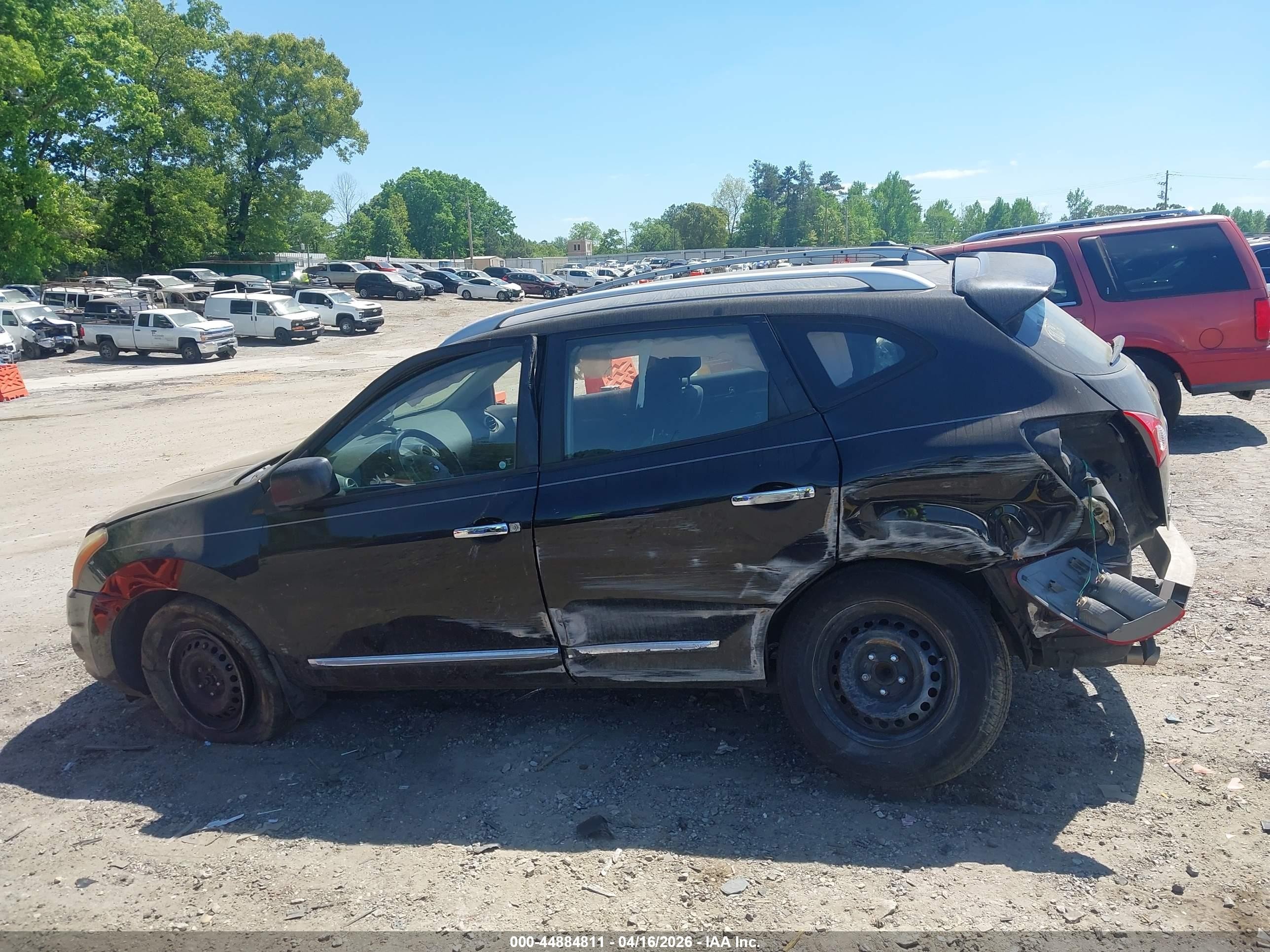 2015 Nissan Rogue Select S Black vin: JN8AS5MT3FW666263