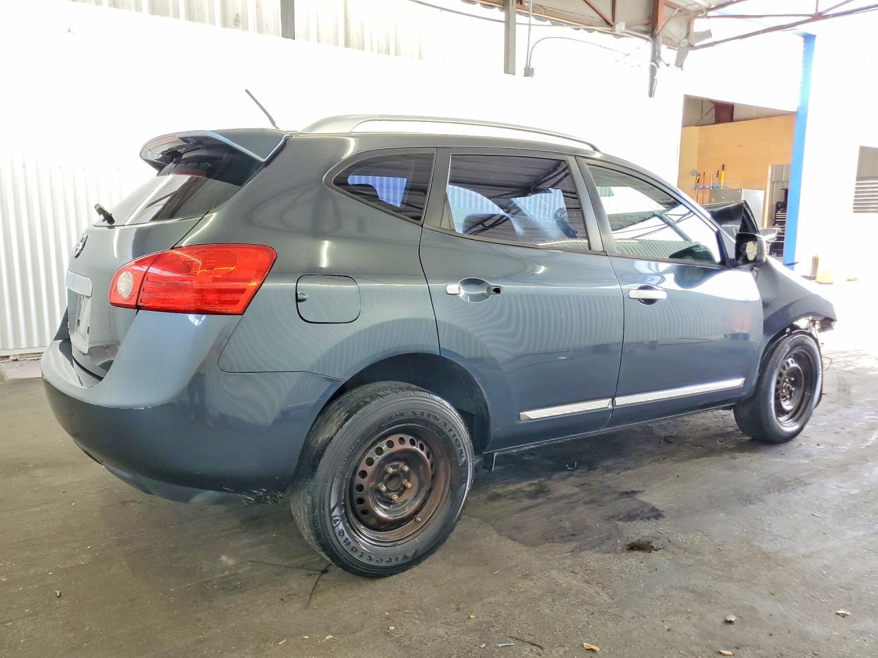 2015 Nissan Rogue Select S Серый vin: JN8AS5MT3FW666599