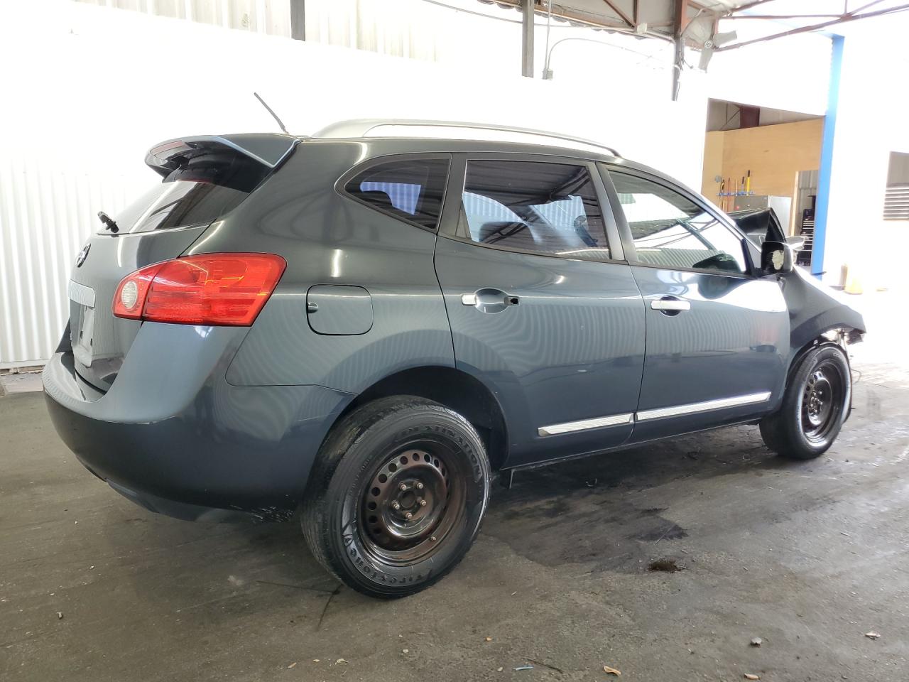 2015 Nissan Rogue Select S Серый vin: JN8AS5MT3FW666599 Damage: Right Front Tire, Worn, Replacement Required