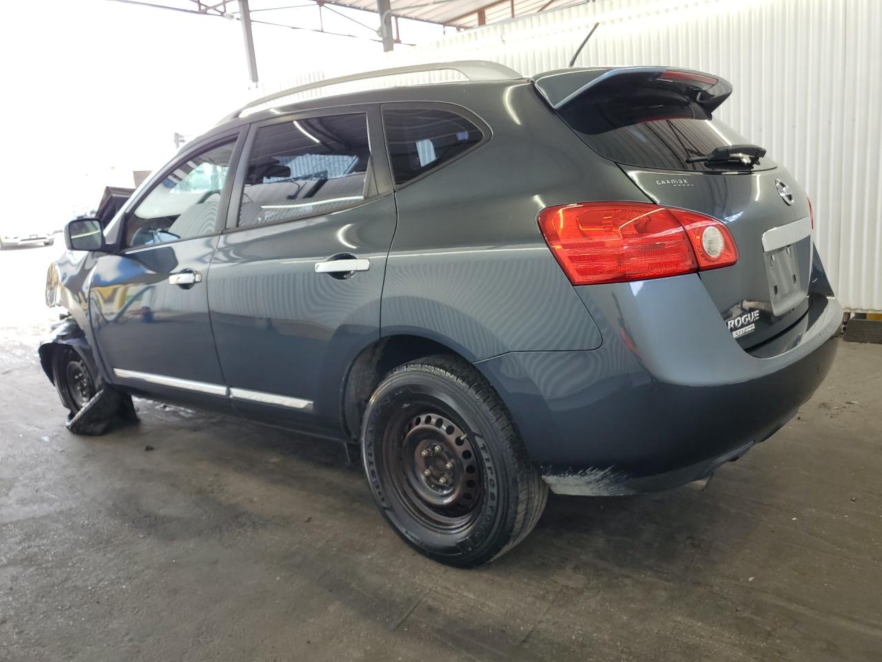 2015 Nissan Rogue Select S Серый vin: JN8AS5MT3FW666599 Damage: Left Rear Tire, Worn, Replacement Required
