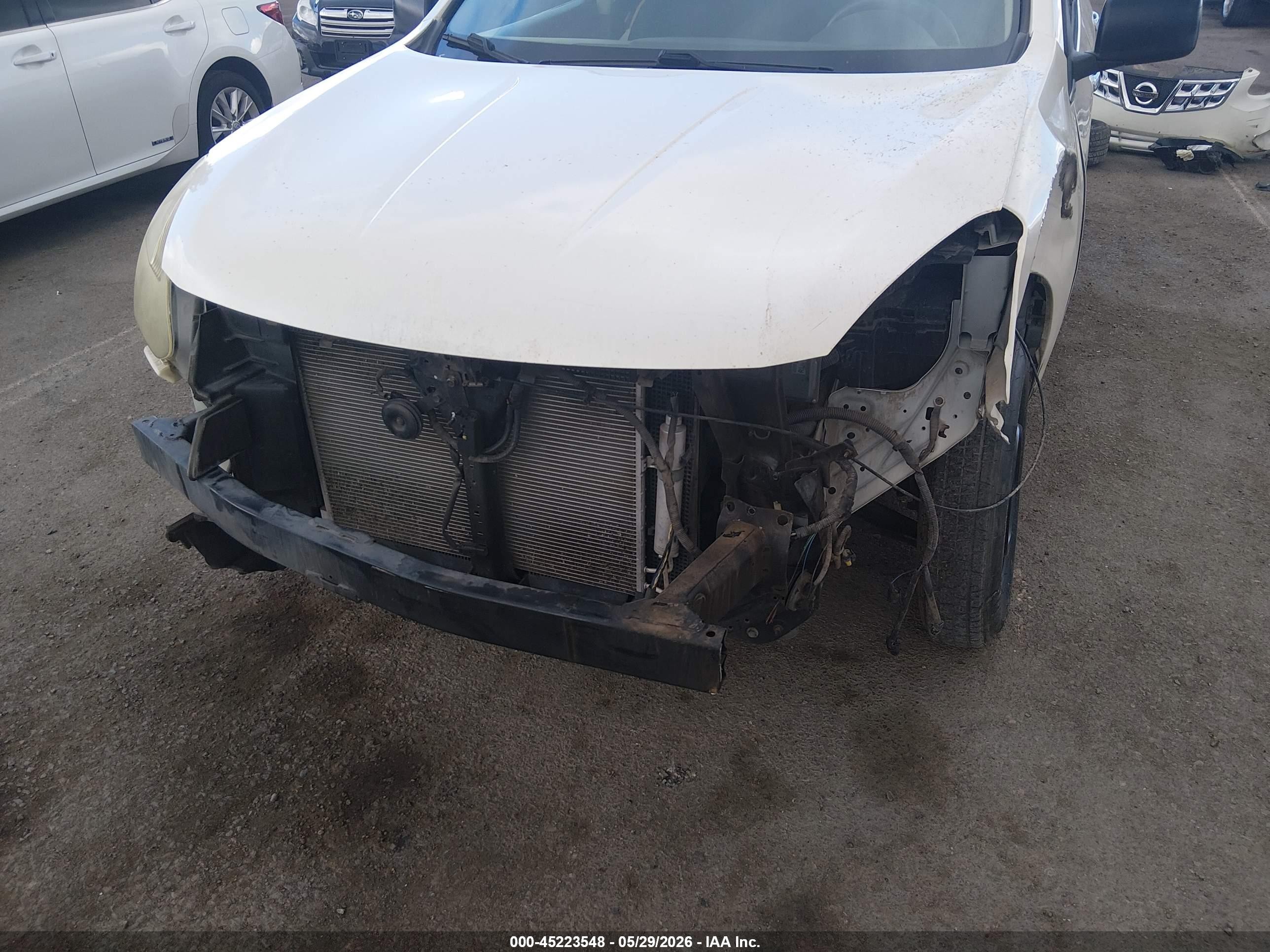 2015 Nissan Rogue Select S White vin: JN8AS5MT3FW671656