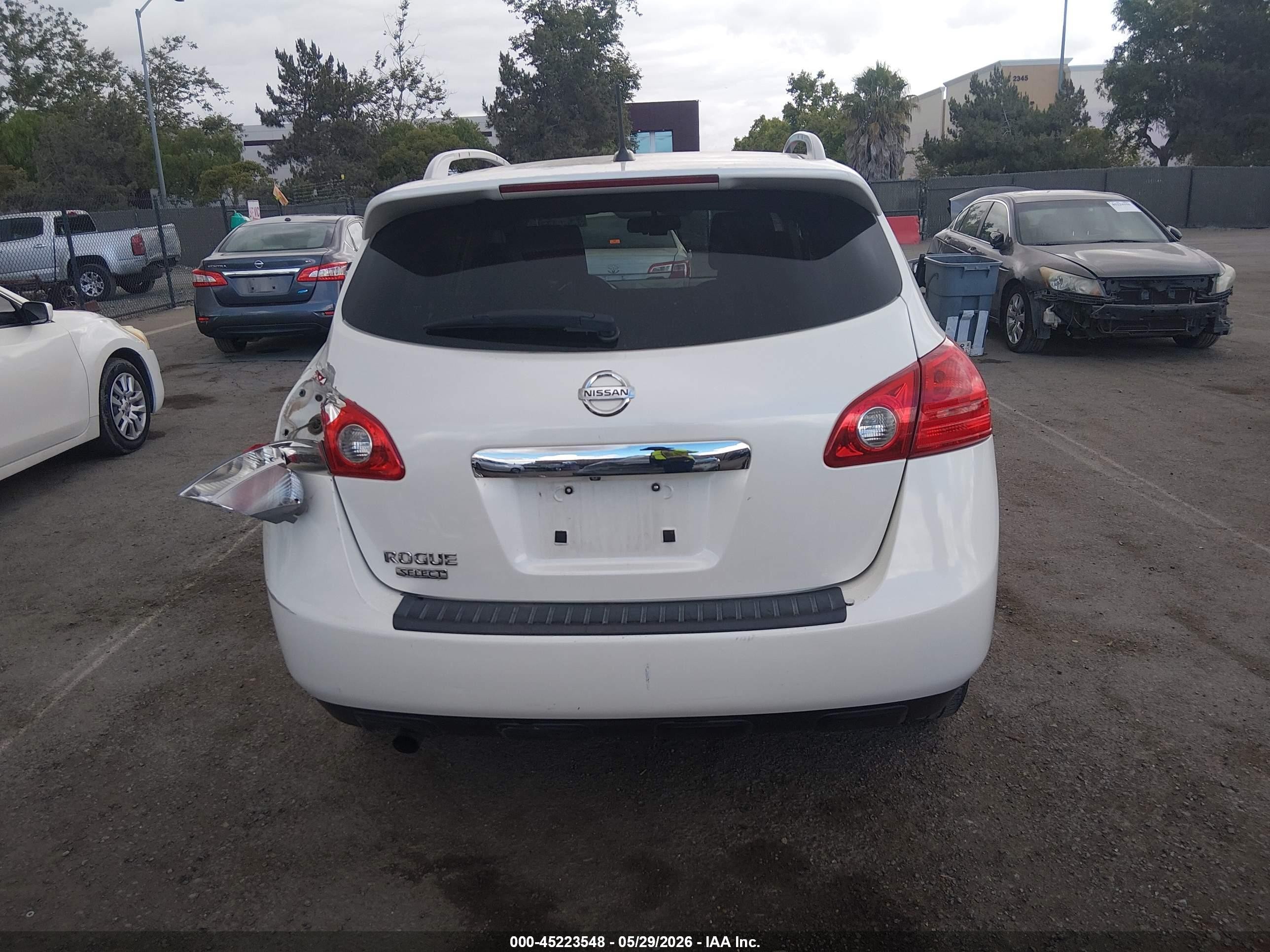 2015 Nissan Rogue Select S White vin: JN8AS5MT3FW671656