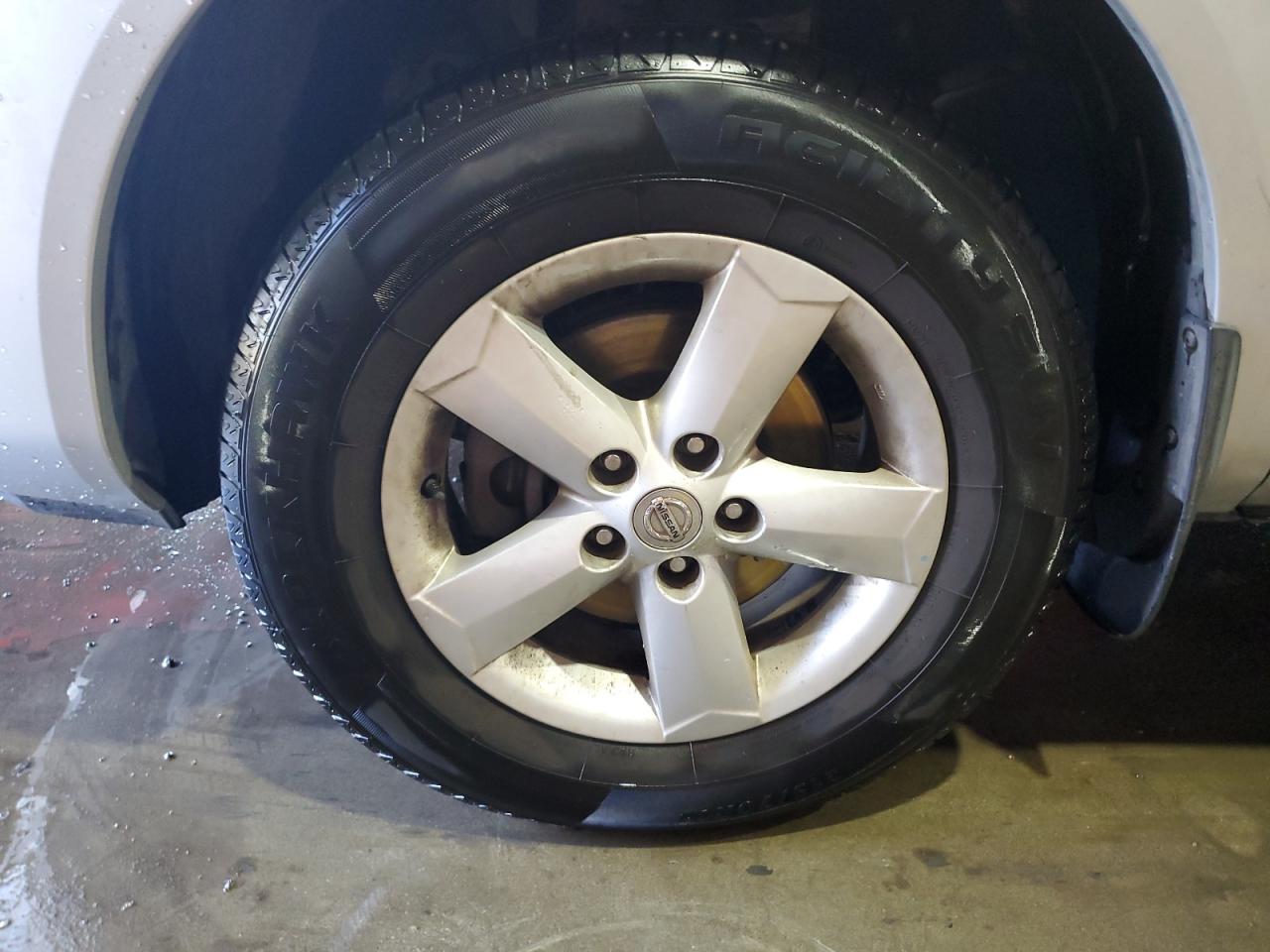2010 Nissan Rogue Sl Серебряный vin: JN8AS5MT4AW022490 Damage: Left Front Wheel, Curb Rash, 1/2 To 1 Inch