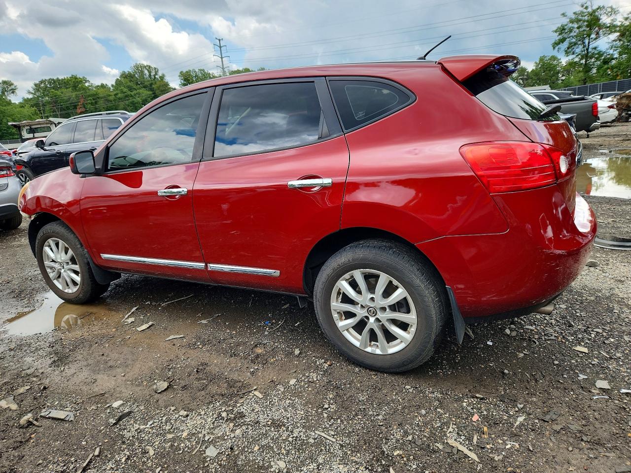 2011 Nissan Rogue S Red vin: JN8AS5MT4BW178658
