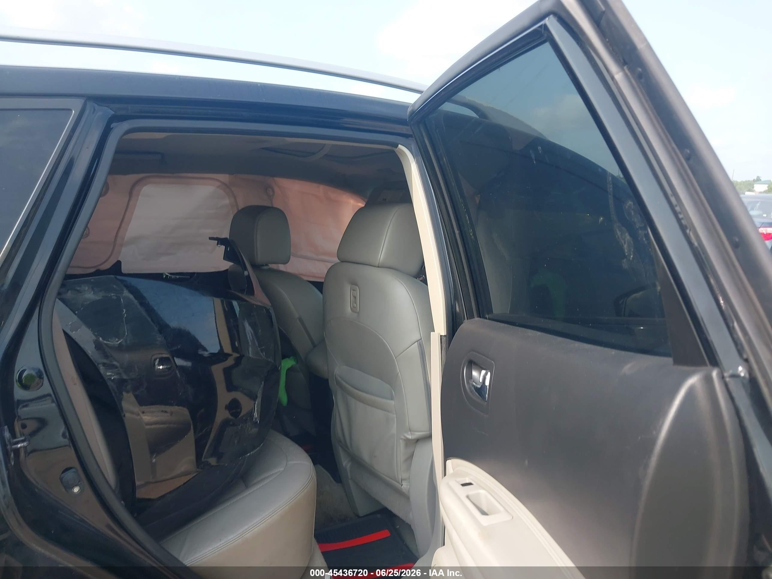 2011 Nissan Rogue Sv Черный vin: JN8AS5MT4BW575433