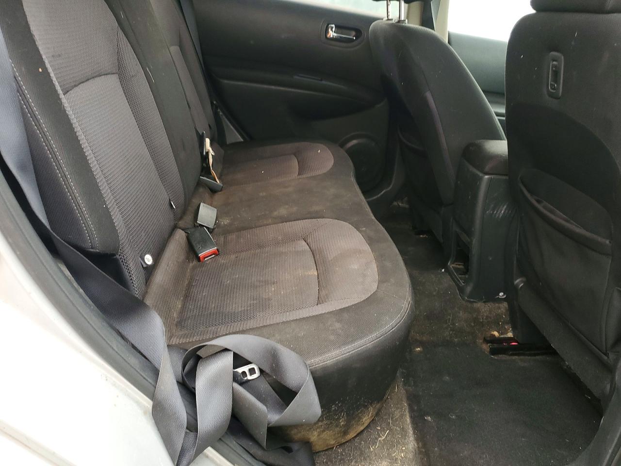 2012 Nissan Rogue S Silver vin: JN8AS5MT4CW251755