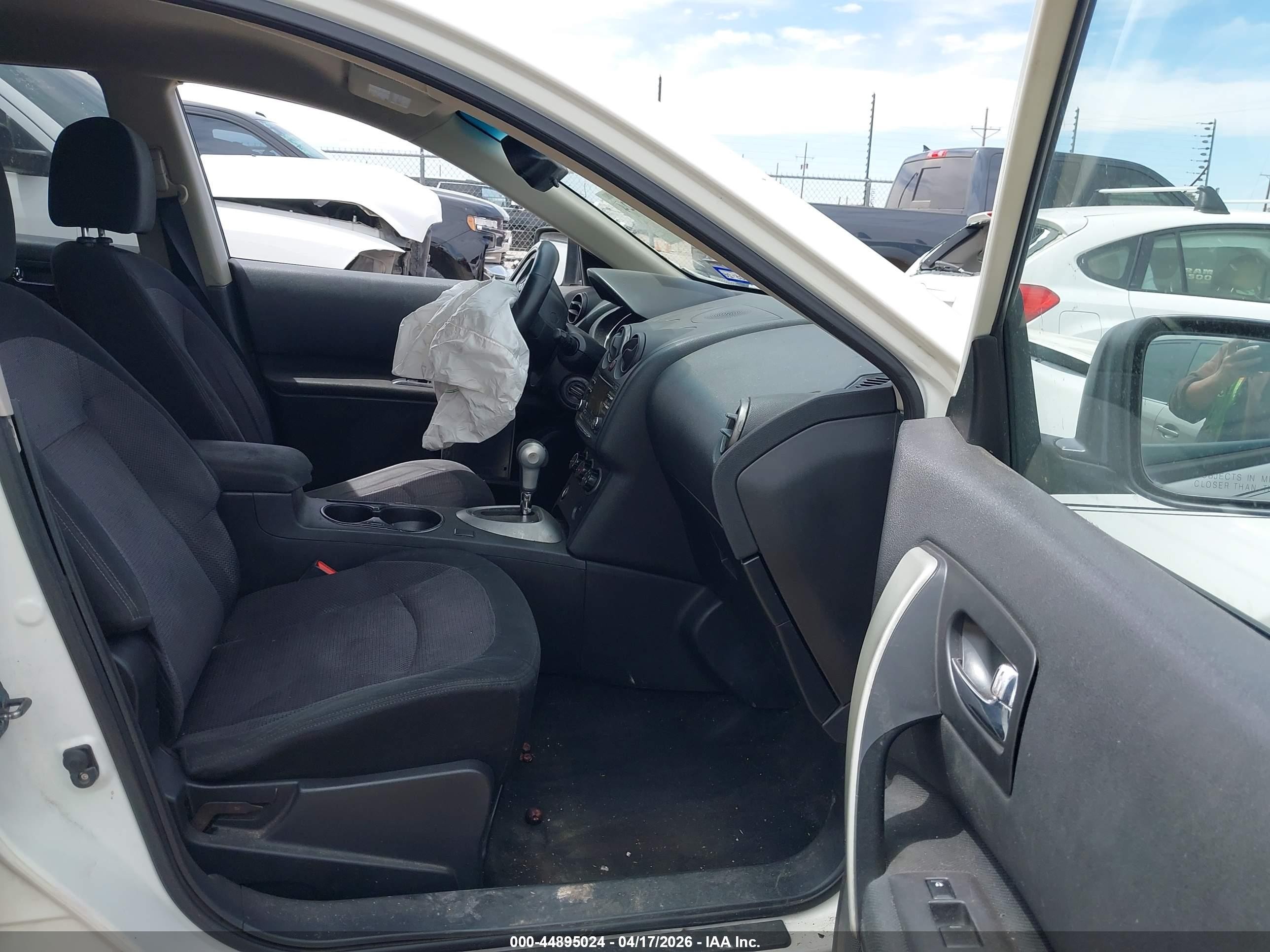 2013 Nissan Rogue Sv White vin: JN8AS5MT4DW004754