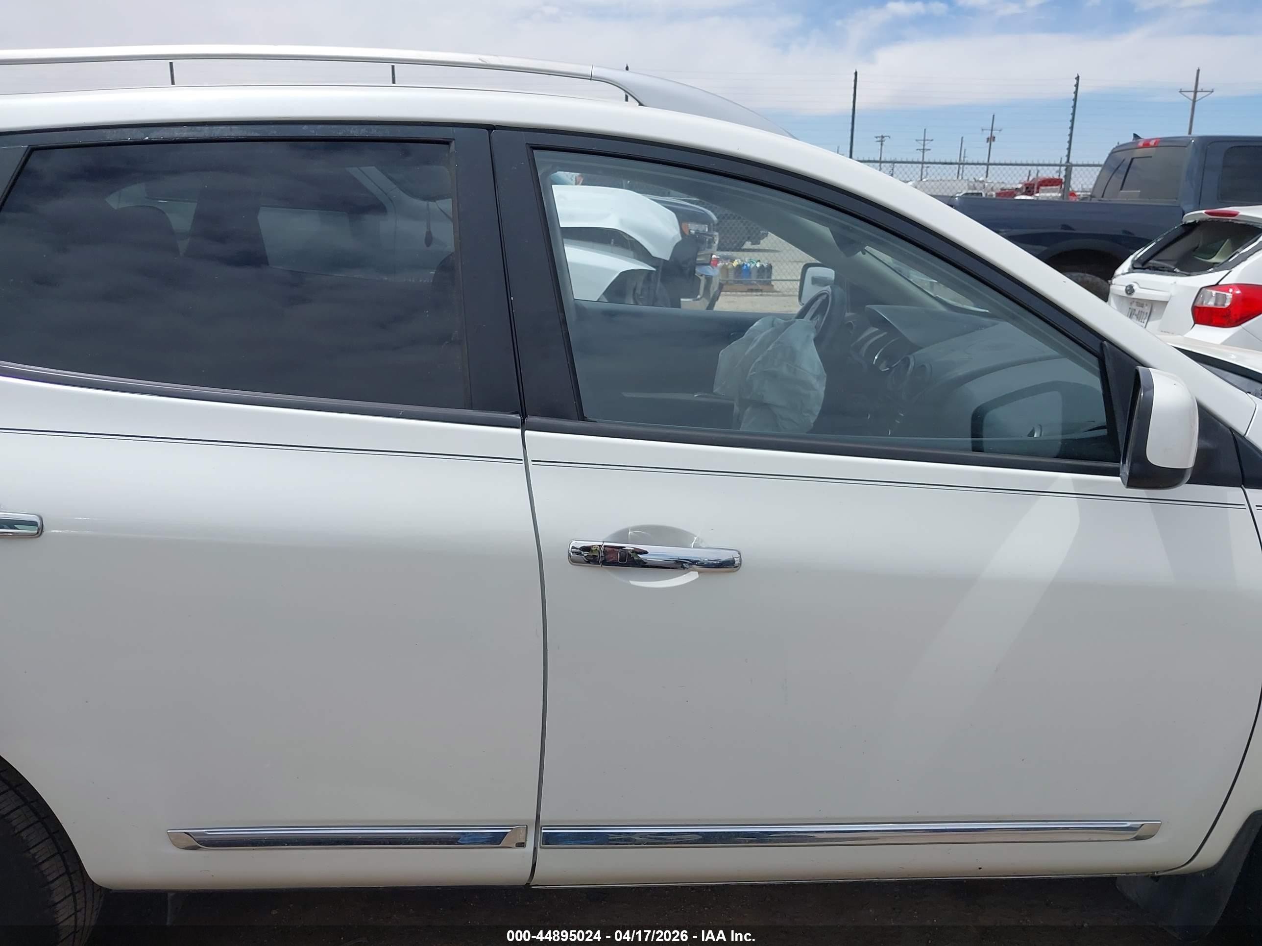 2013 Nissan Rogue Sv White vin: JN8AS5MT4DW004754