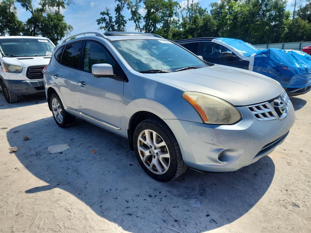 2013 Nissan Rogue S Silver vin: JN8AS5MT4DW028892