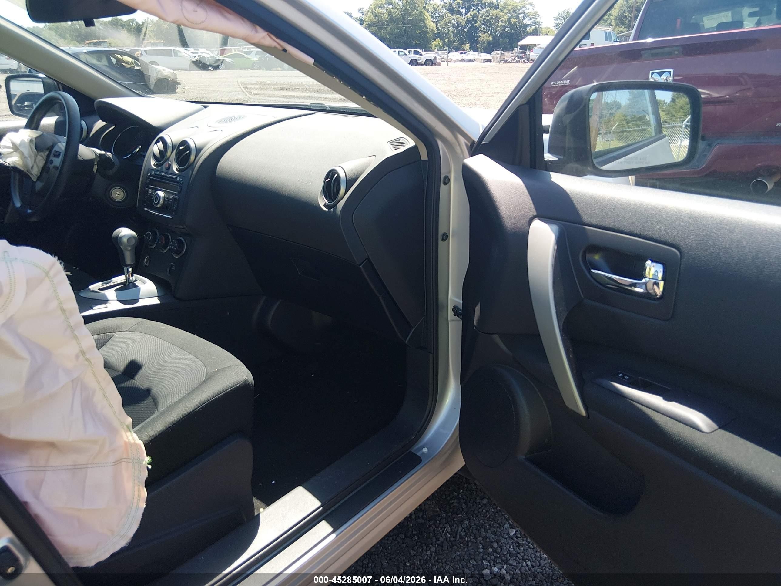 2013 Nissan Rogue S Silver vin: JN8AS5MT4DW508298