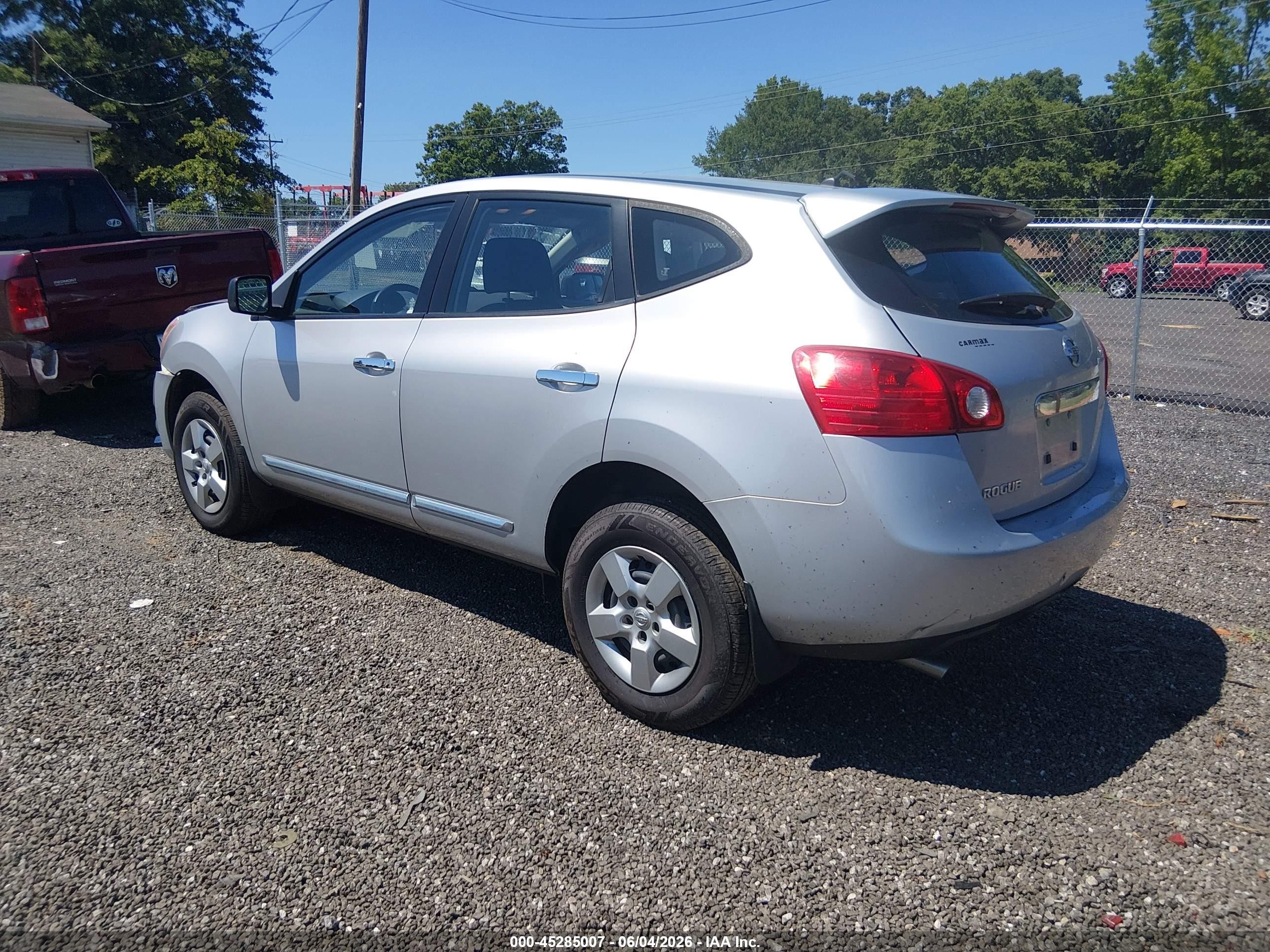 2013 Nissan Rogue S Silver vin: JN8AS5MT4DW508298