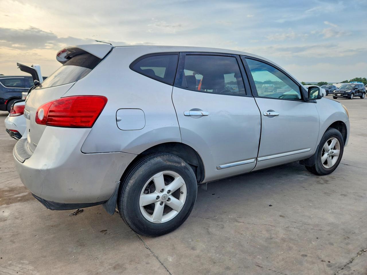 2013 Nissan Rogue S Silver vin: JN8AS5MT4DW529622