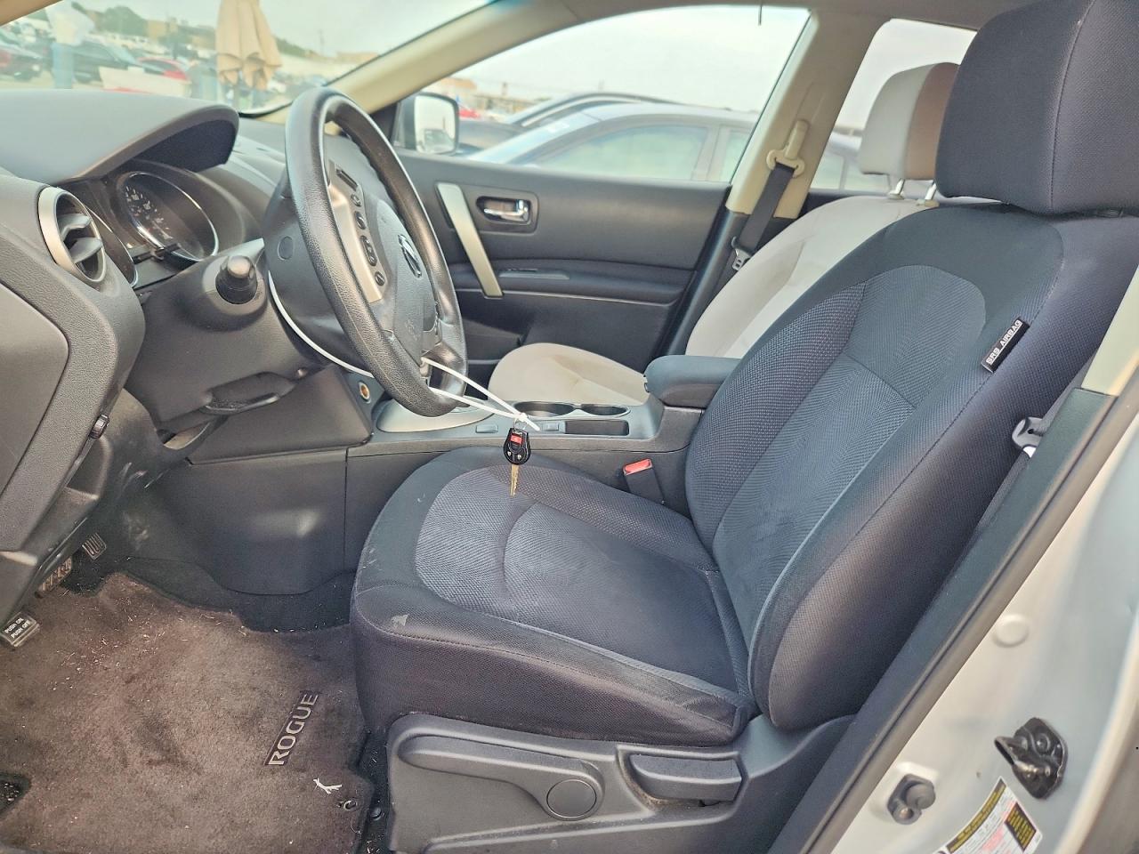 2013 Nissan Rogue S Silver vin: JN8AS5MT4DW529622