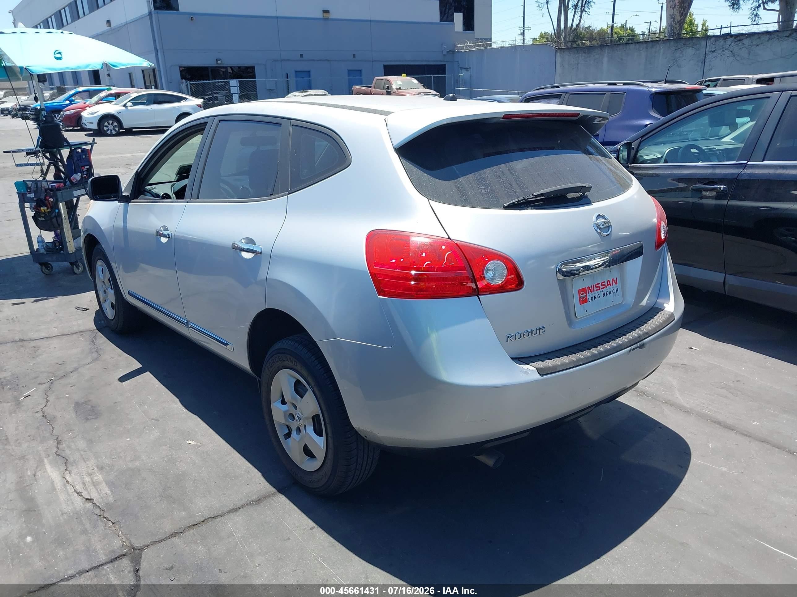 2013 Nissan Rogue S Silver vin: JN8AS5MT4DW533766